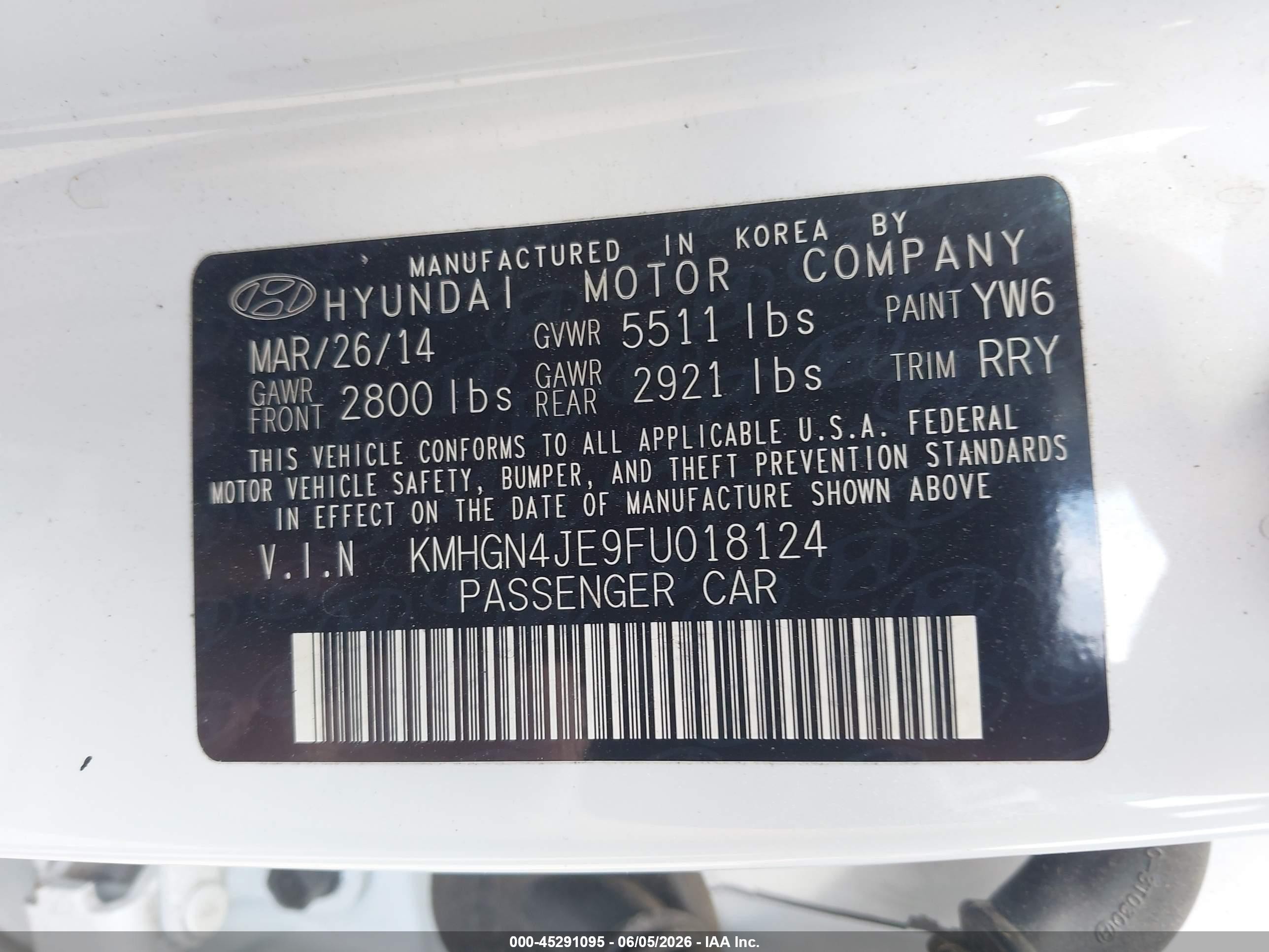 2015 Hyundai Genesis 3.8 Белый vin: KMHGN4JE9FU018124