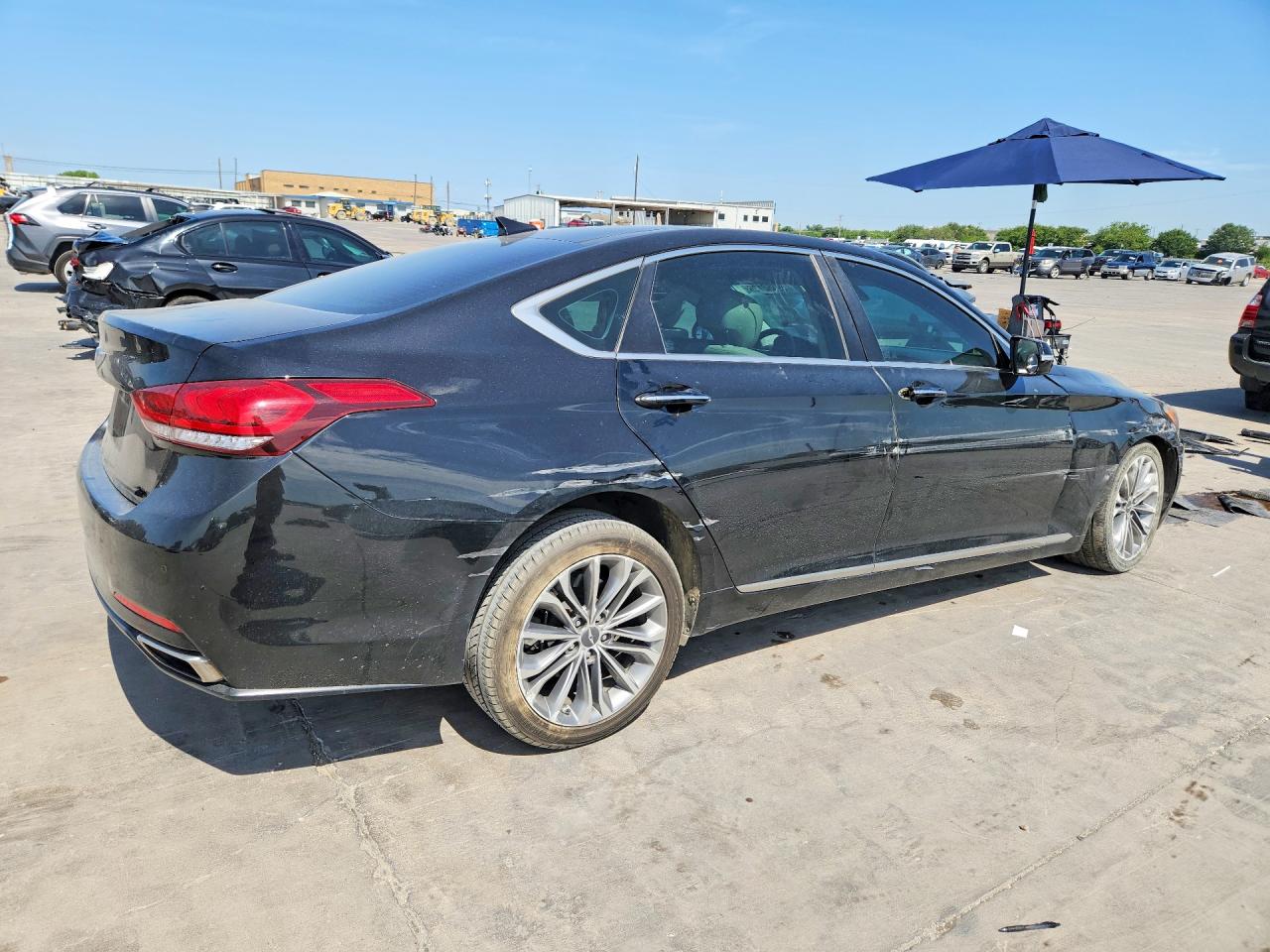 2015 Hyundai Genesis 3.8l Черный vin: KMHGN4JE9FU027292
