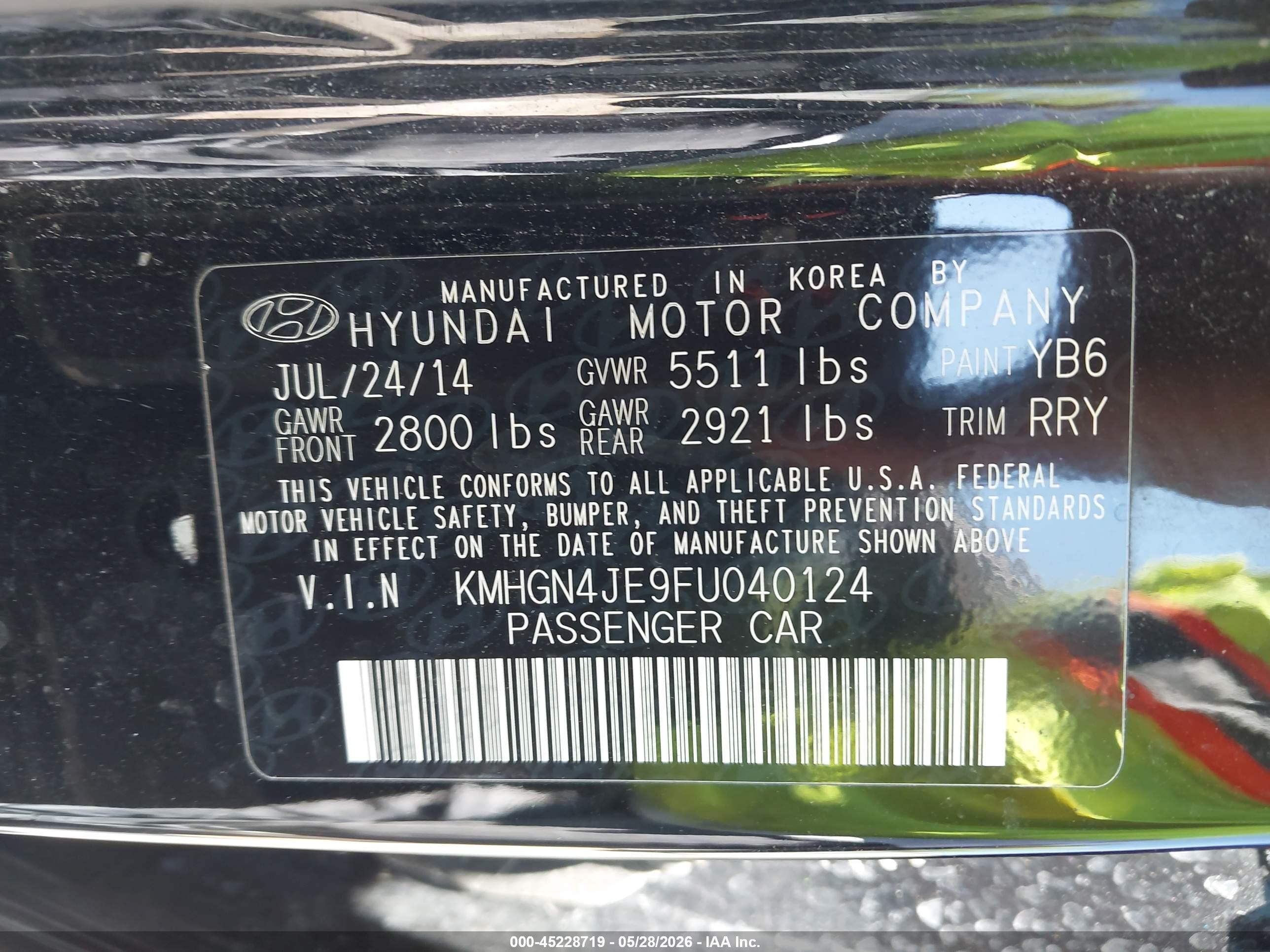 2015 Hyundai Genesis 3.8 Black vin: KMHGN4JE9FU040124