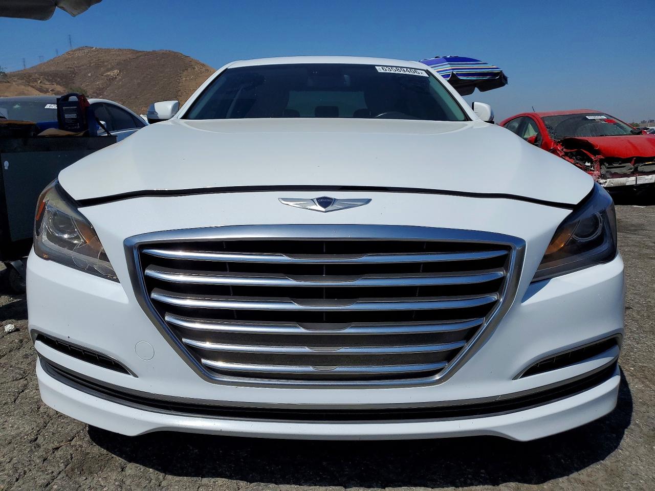 2015 Hyundai Genesis 3.8l Белый vin: KMHGN4JE9FU043525