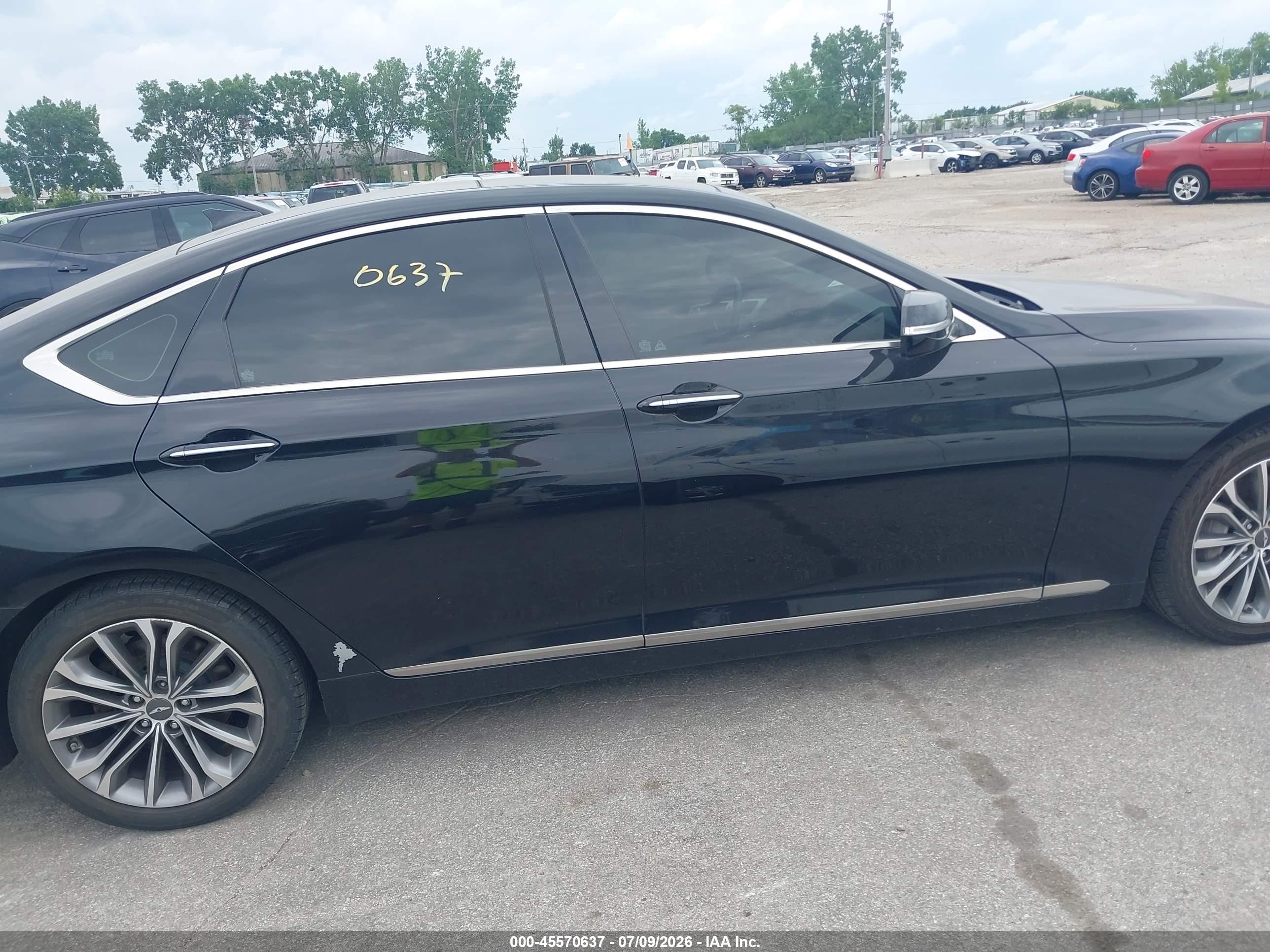 2015 Hyundai Genesis 3.8 Серый vin: KMHGN4JE9FU047056