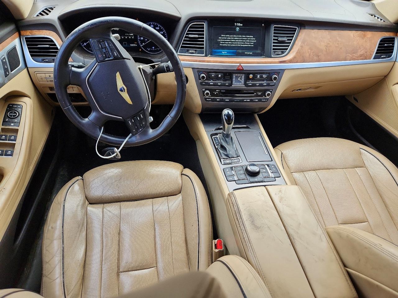 2015 Hyundai Genesis 3.8l Черный vin: KMHGN4JE9FU088562