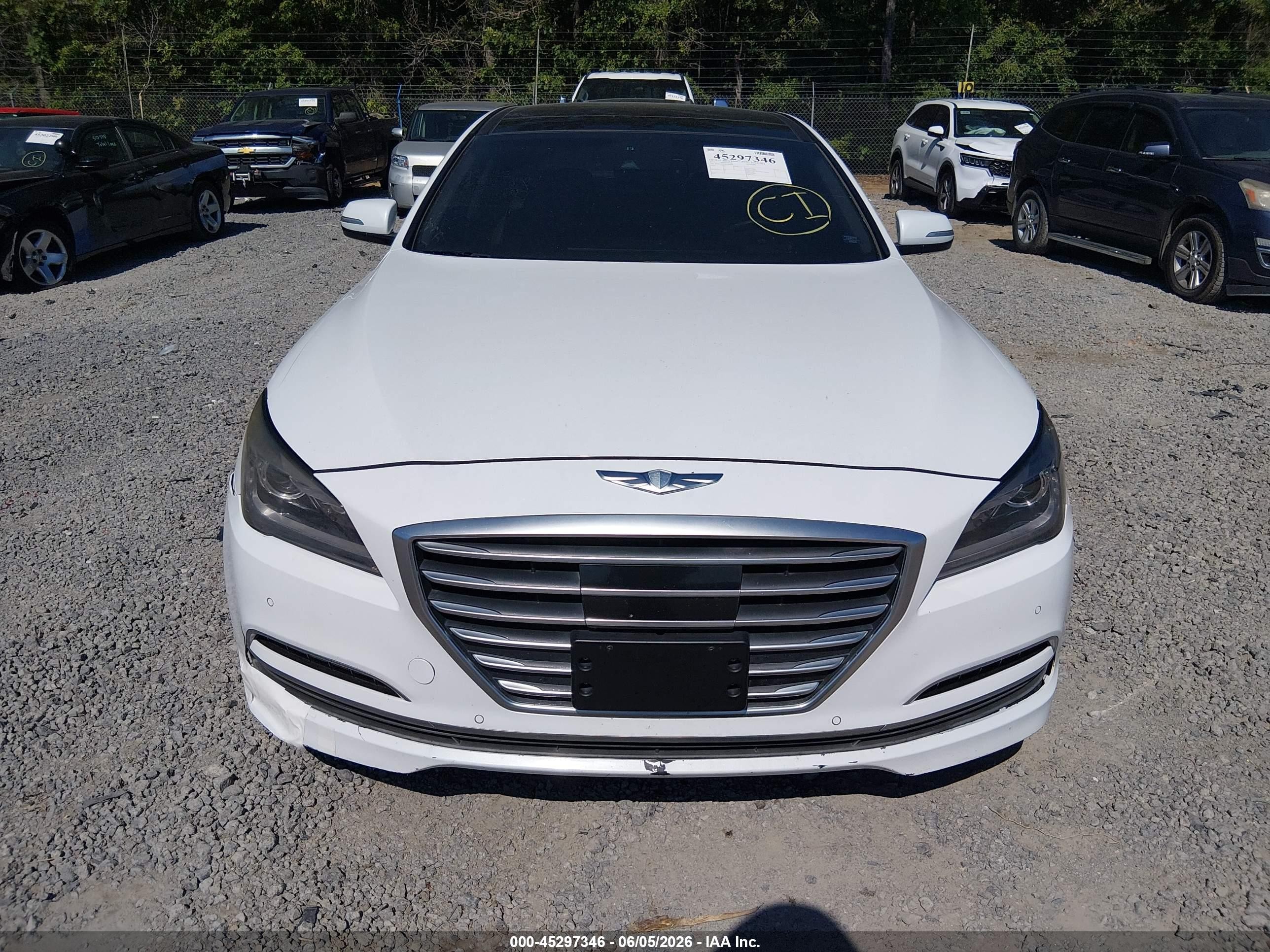 2015 Hyundai Genesis 3.8 White vin: KMHGN4JE9FU089968