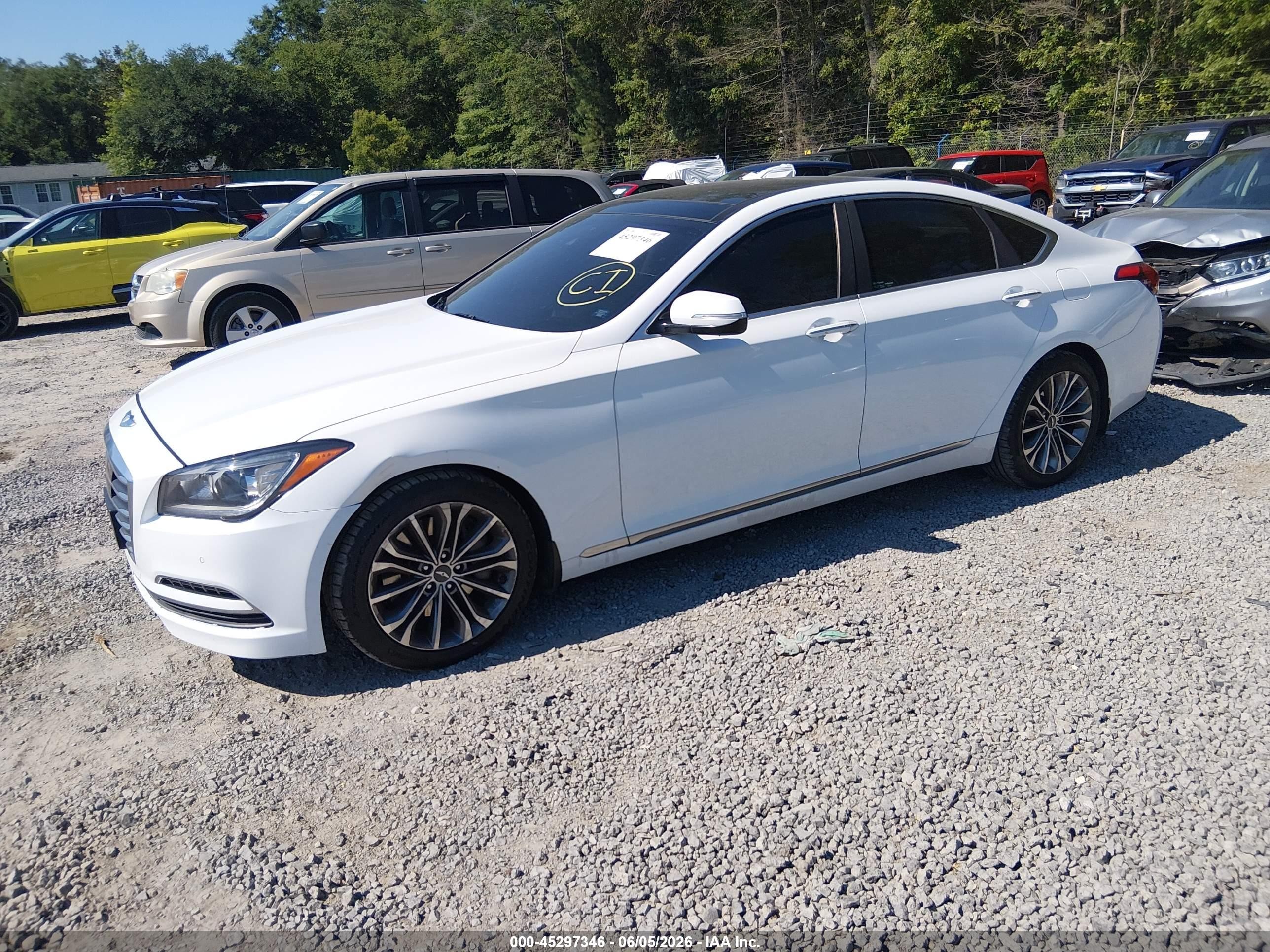 2015 Hyundai Genesis 3.8 White vin: KMHGN4JE9FU089968