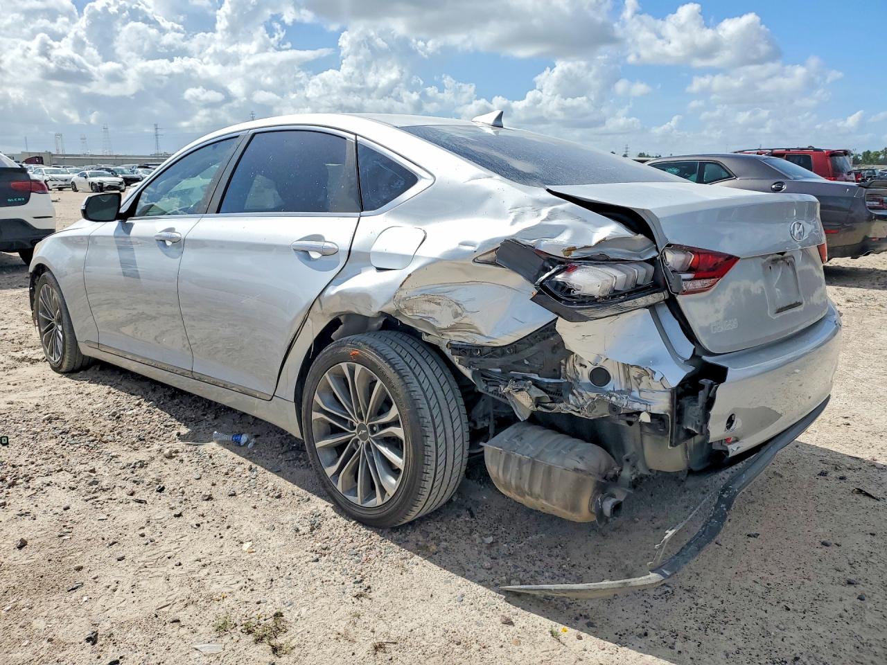 2015 Hyundai Genesis 3.8l Silver vin: KMHGN4JE9FU095303