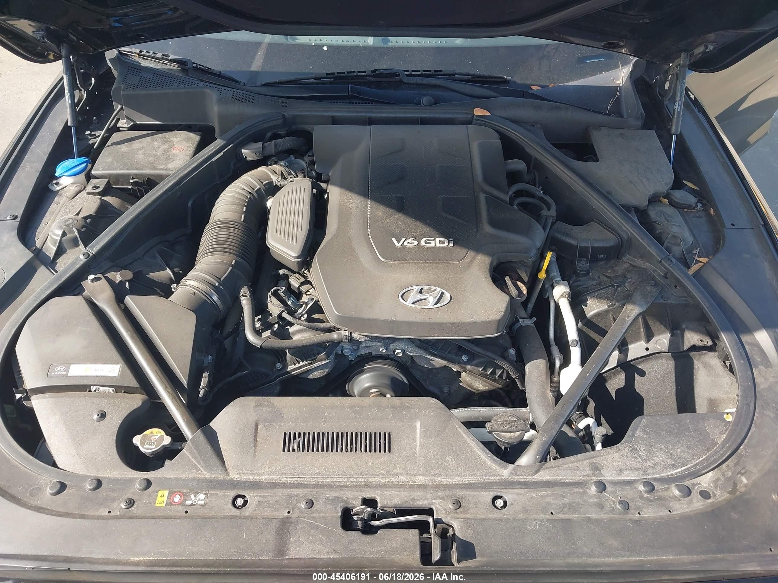 2015 Hyundai Genesis 3.8 Black vin: KMHGN4JE9FU103545
