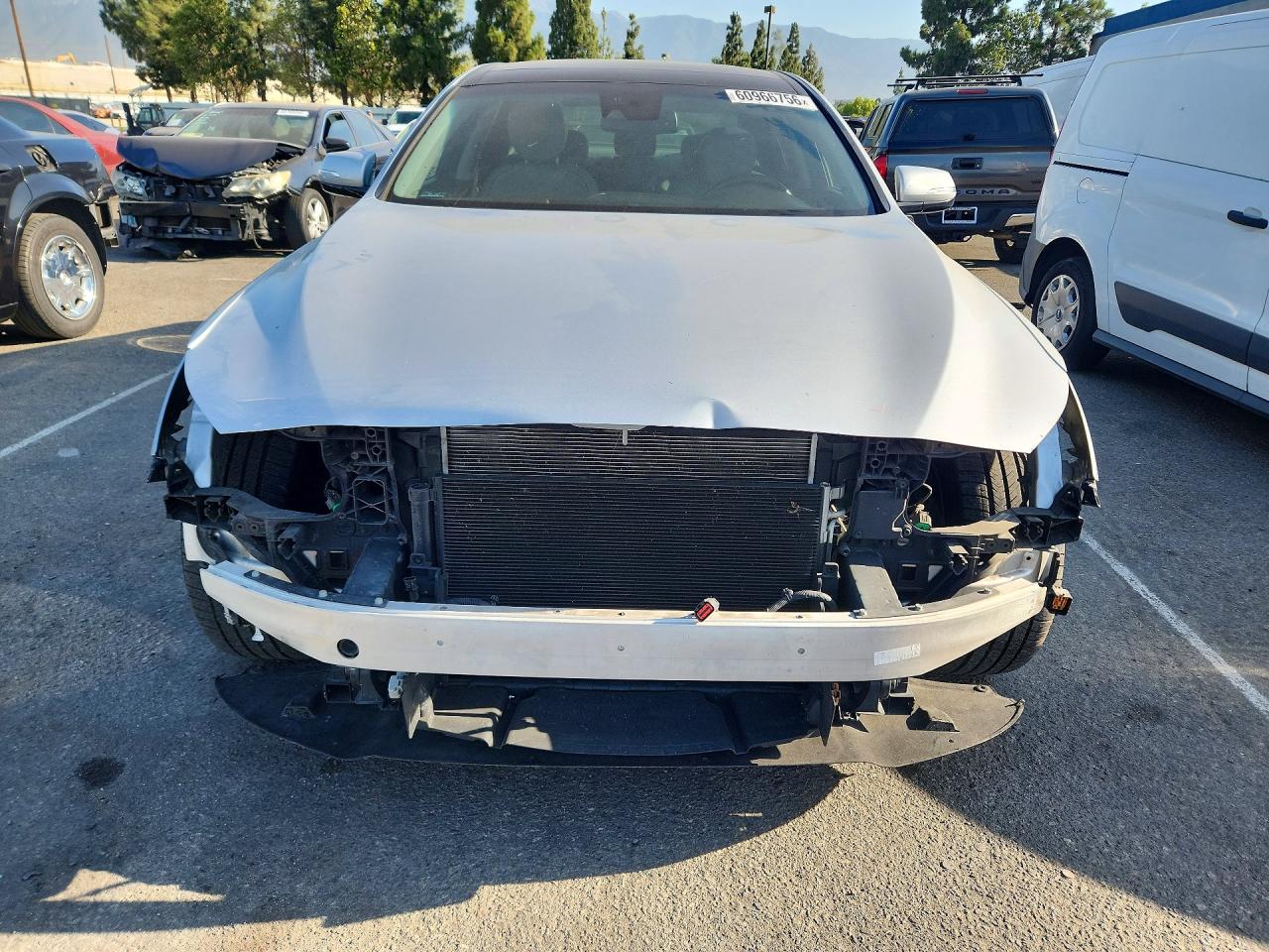 2015 Hyundai Genesis 3.8l Silver vin: KMHGN4JEXFU016849