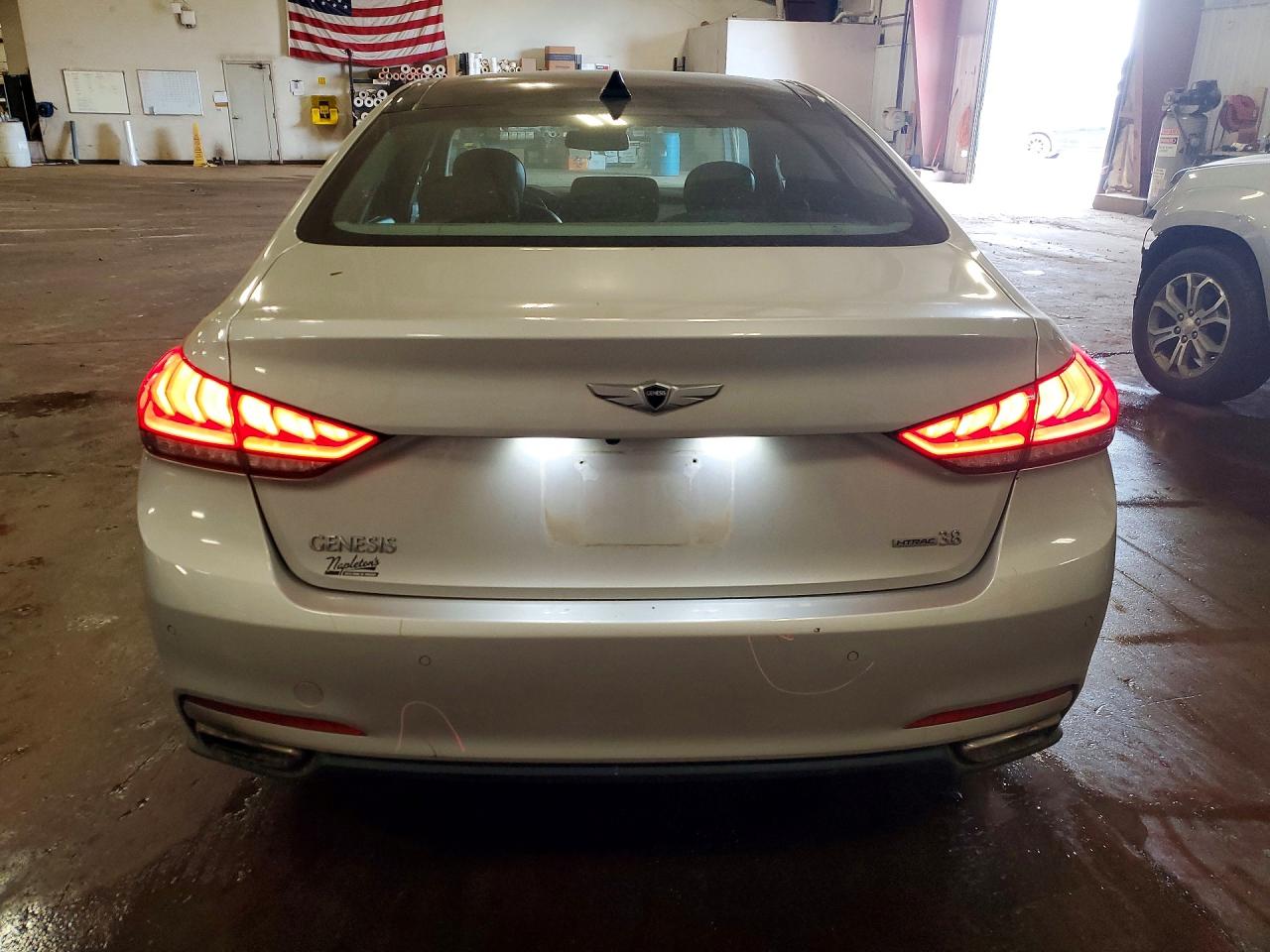 2015 Hyundai Genesis 3.8l Silver vin: KMHGN4JEXFU022845