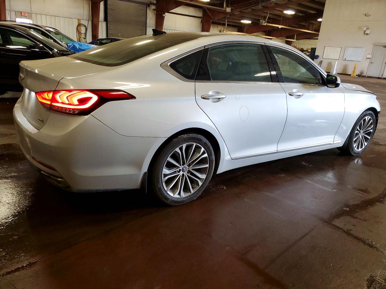 2015 Hyundai Genesis 3.8l Silver vin: KMHGN4JEXFU022845