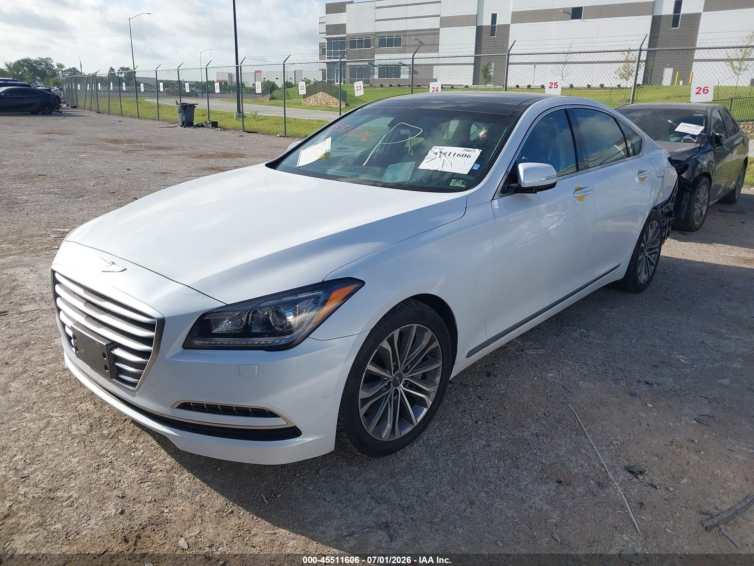 2015 Hyundai Genesis 3.8 Белый vin: KMHGN4JEXFU037569
