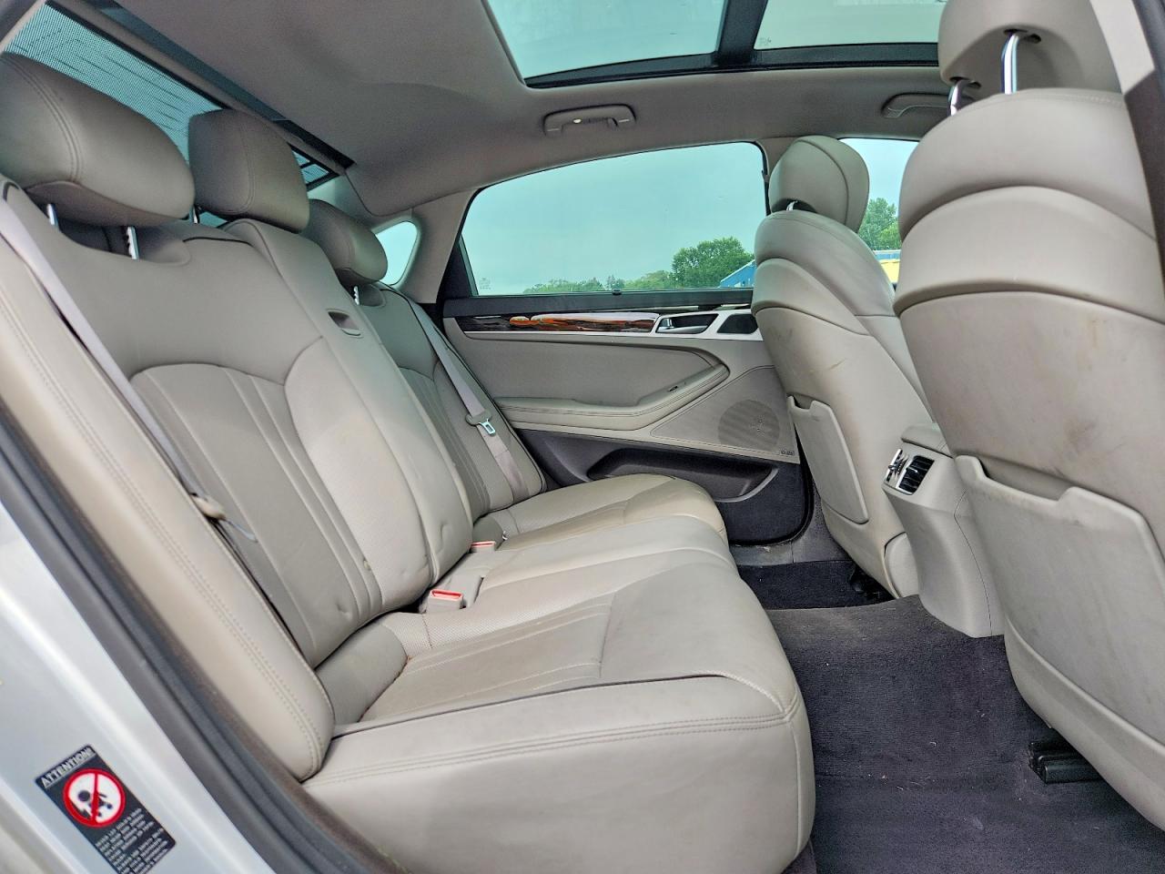 2015 Hyundai Genesis 3.8l Silver vin: KMHGN4JEXFU039113
