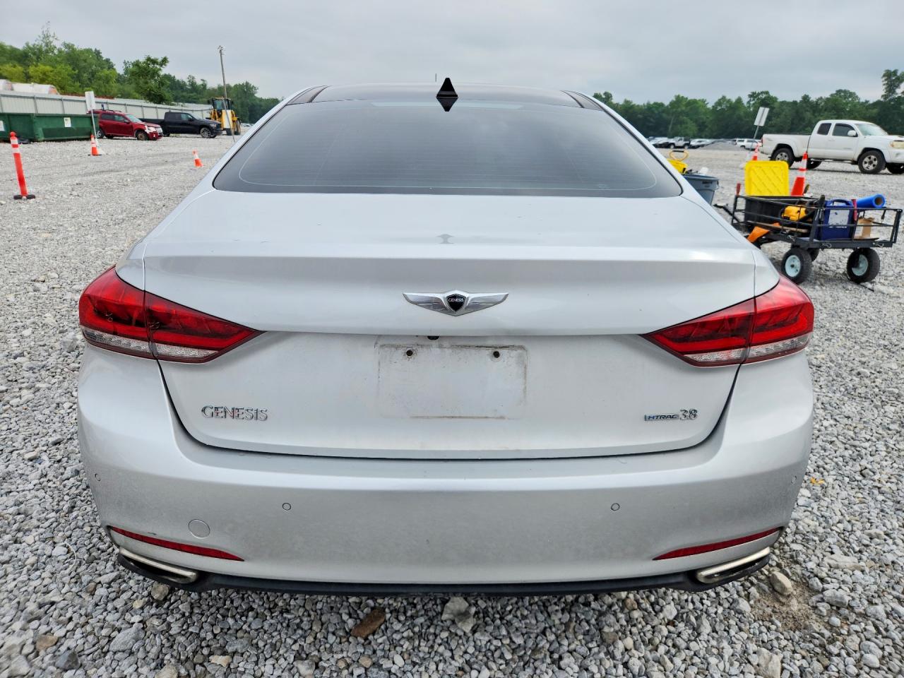 2015 Hyundai Genesis 3.8l Silver vin: KMHGN4JEXFU039113