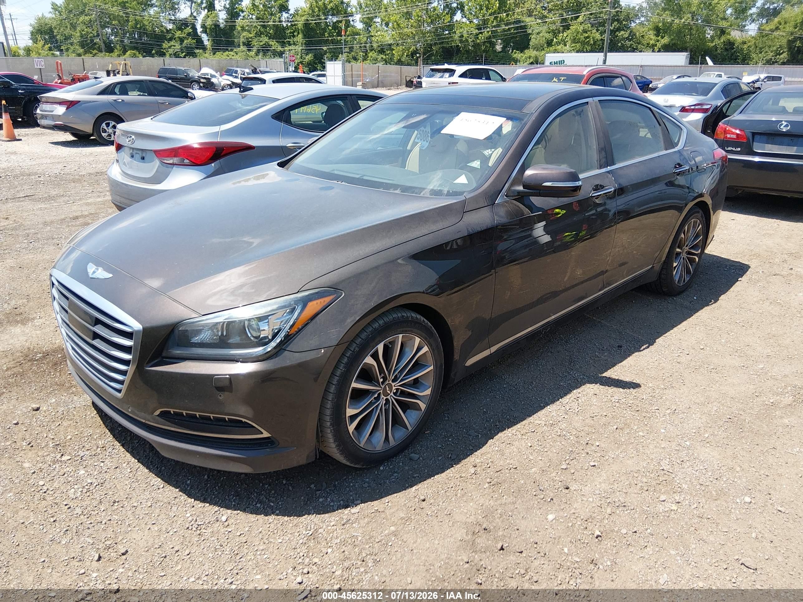 2015 Hyundai Genesis 3.8 Champagne vin: KMHGN4JEXFU064318