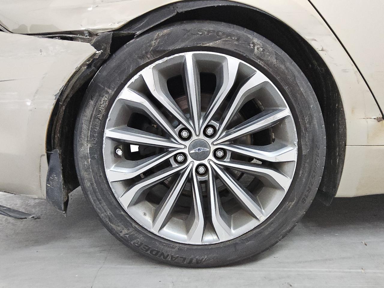 2015 Hyundai Genesis 3.8l Бежевый vin: KMHGN4JEXFU075223 Damage: Right Rear Wheel, Curb Rash, > 12 Inches