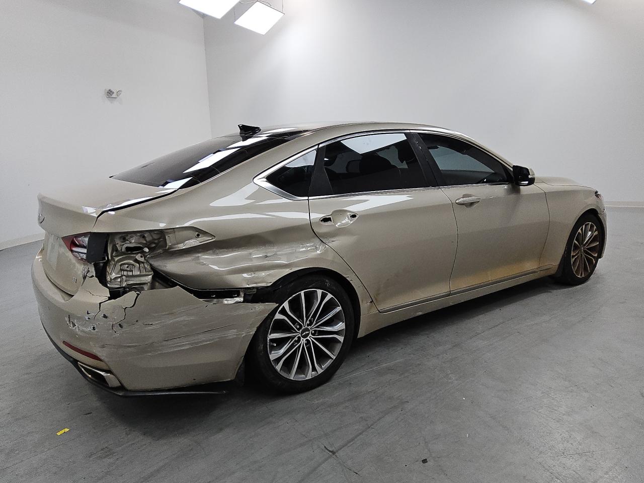 2015 Hyundai Genesis 3.8l Бежевый vin: KMHGN4JEXFU075223 Damage: Rear Bumper Molding, Broken, Replacement Required