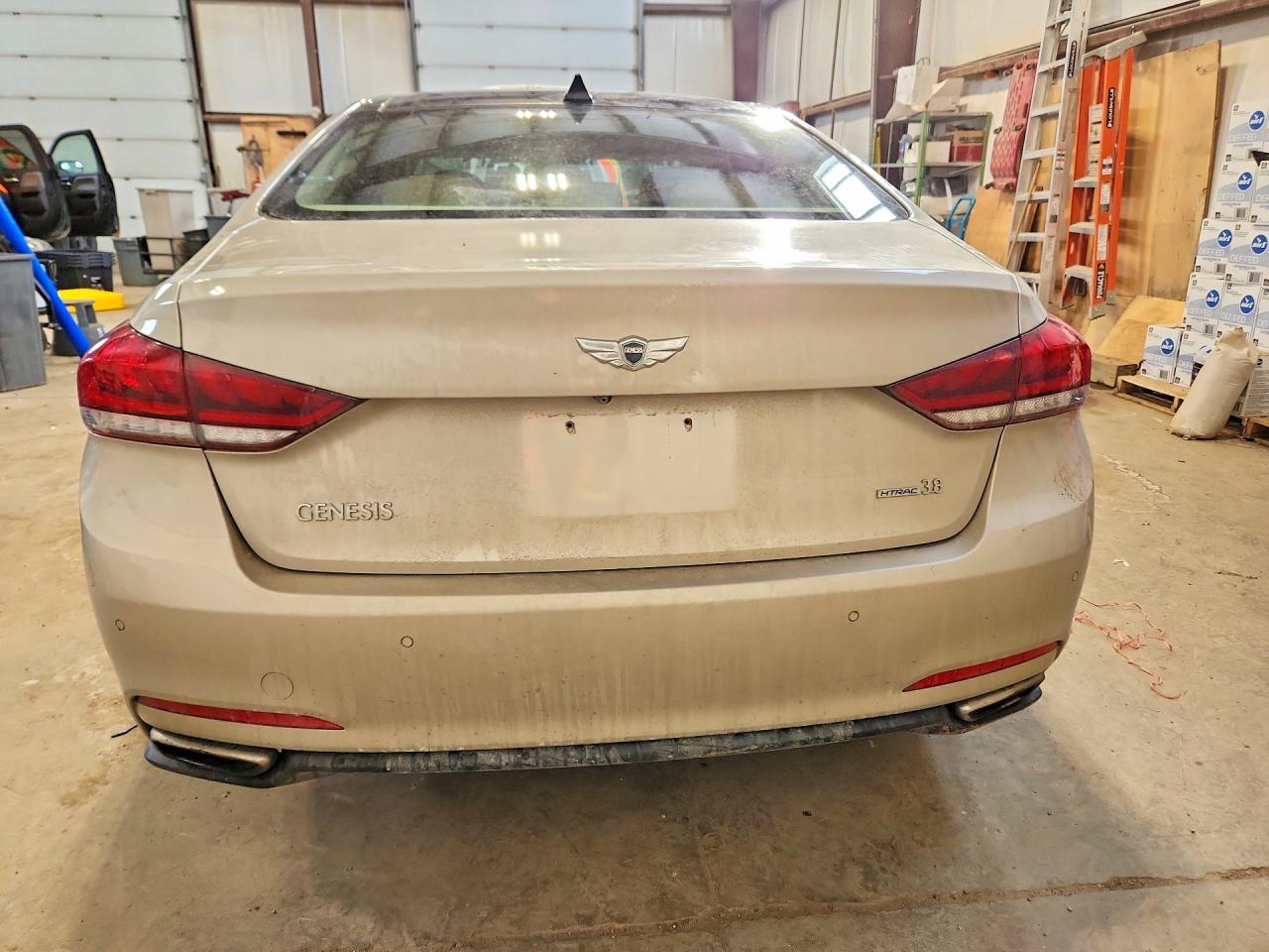 2015 Hyundai Genesis 3.8l Gold vin: KMHGN4JEXFU078753