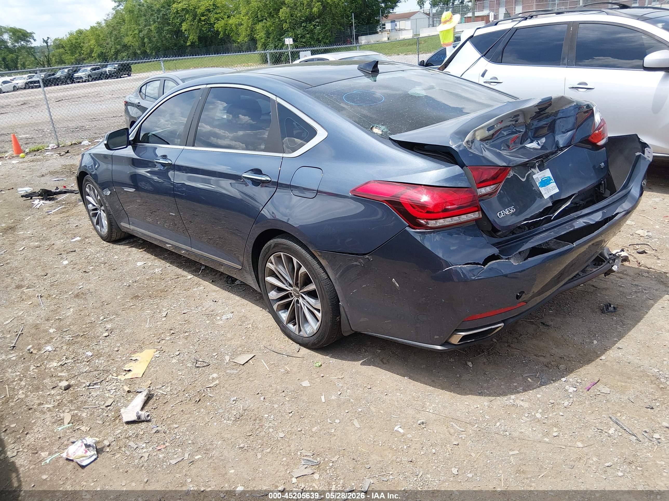 2015 Hyundai Genesis 3.8 Blue vin: KMHGN4JEXFU083774