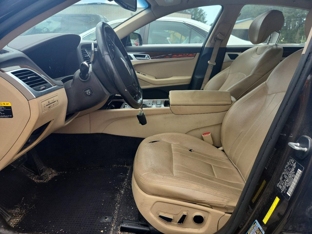 2015 Hyundai Genesis 3.8l Brown vin: KMHGN4JEXFU084178