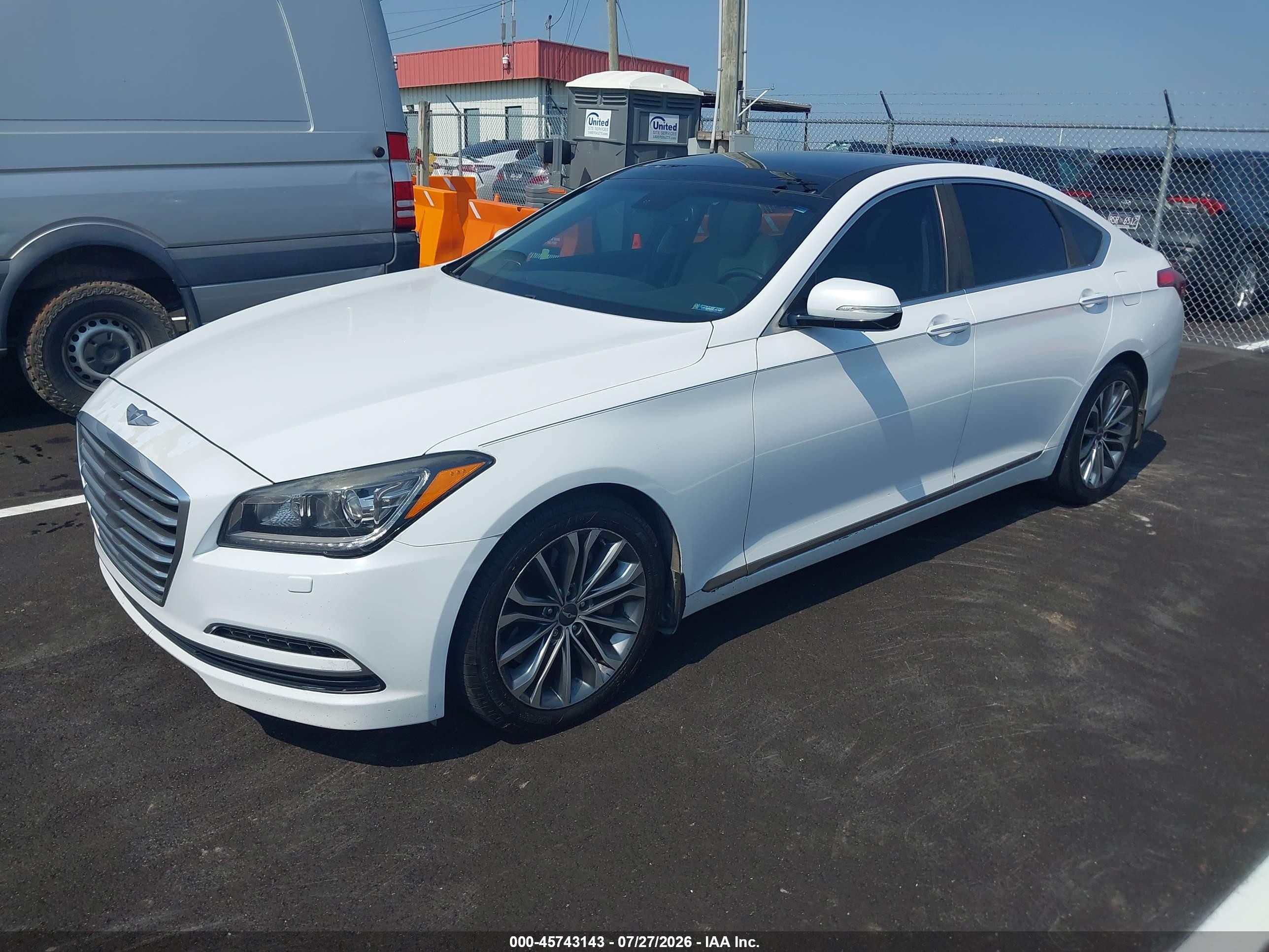 2015 Hyundai Genesis 3.8 White vin: KMHGN4JEXFU086500