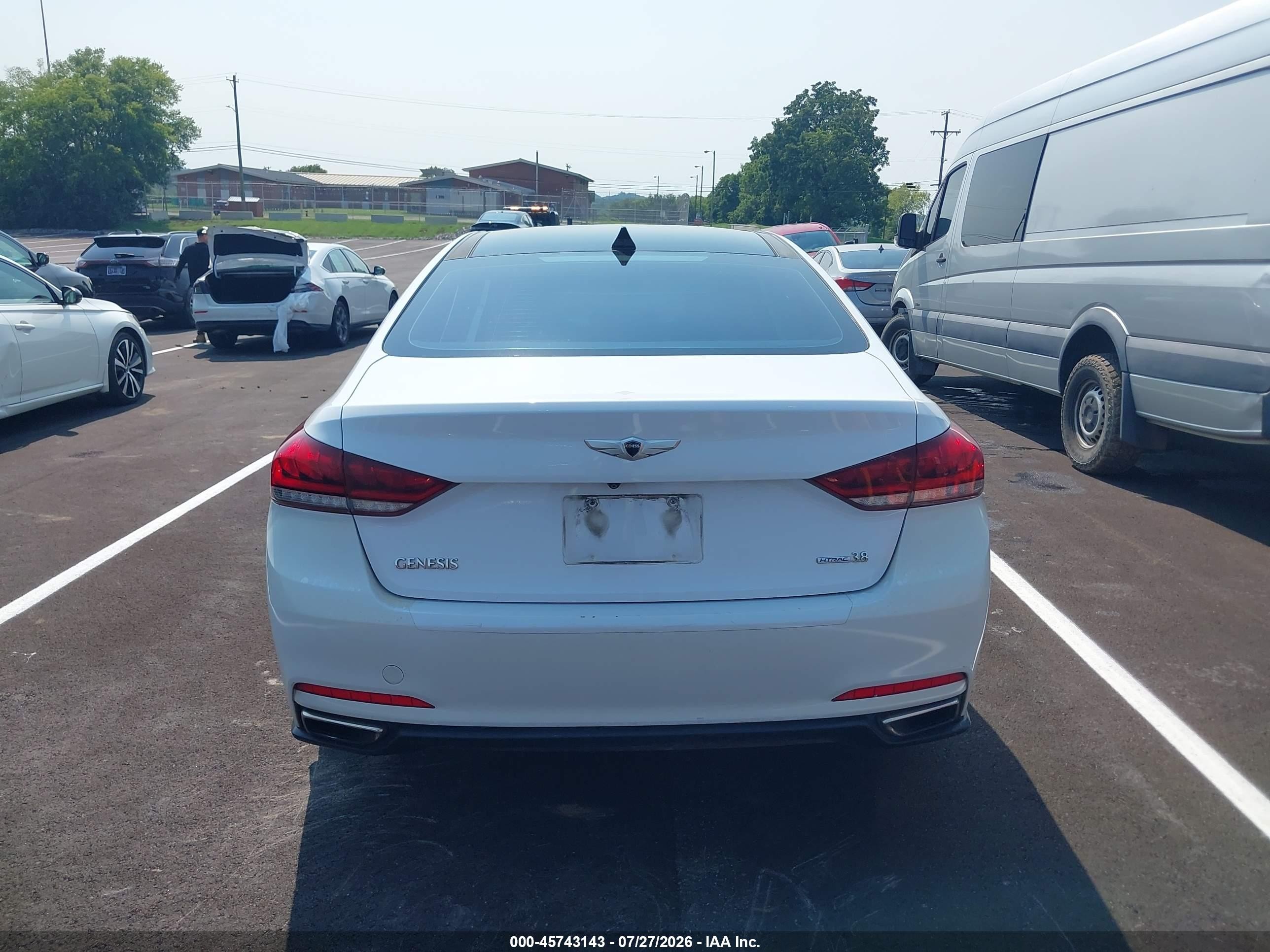 2015 Hyundai Genesis 3.8 White vin: KMHGN4JEXFU086500