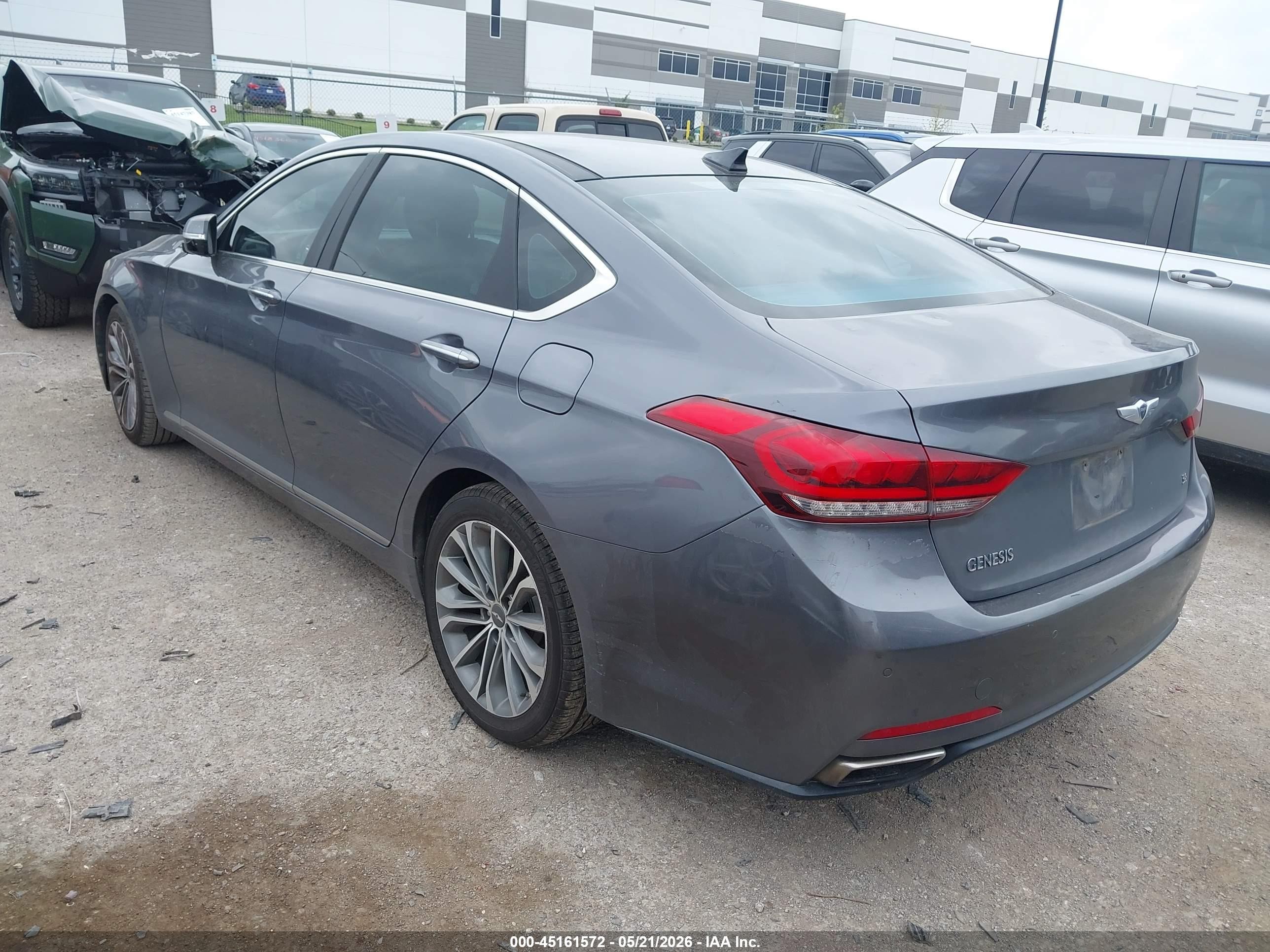 2015 Hyundai Genesis 3.8 Gray vin: KMHGN4JEXFU090160
