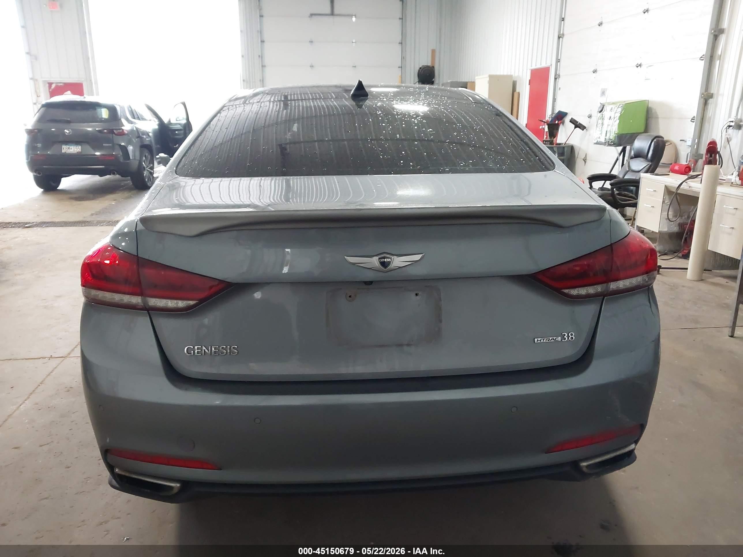 2015 Hyundai Genesis 3.8 Gray vin: KMHGN4JEXFU091129