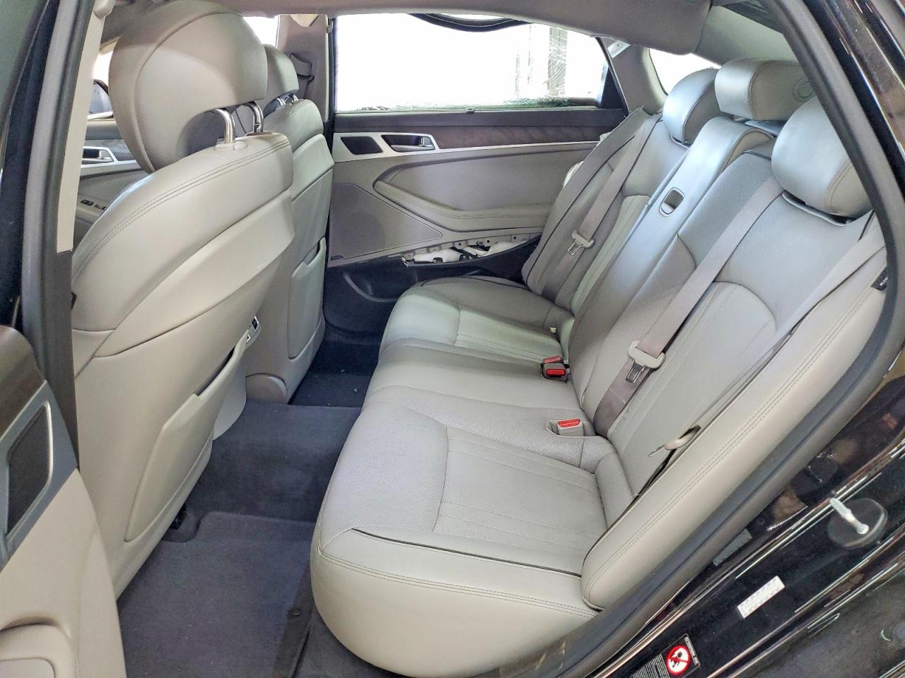 2015 Hyundai Genesis 3.8l Black vin: KMHGN4JEXFU092345