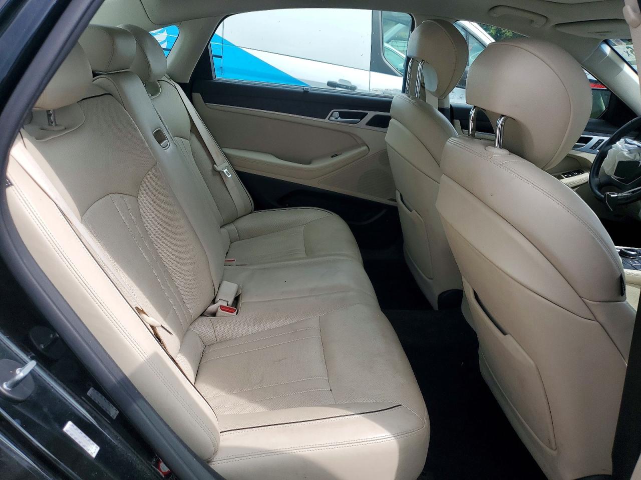 2015 Hyundai Genesis 3.8l Черный vin: KMHGN4JEXFU094418