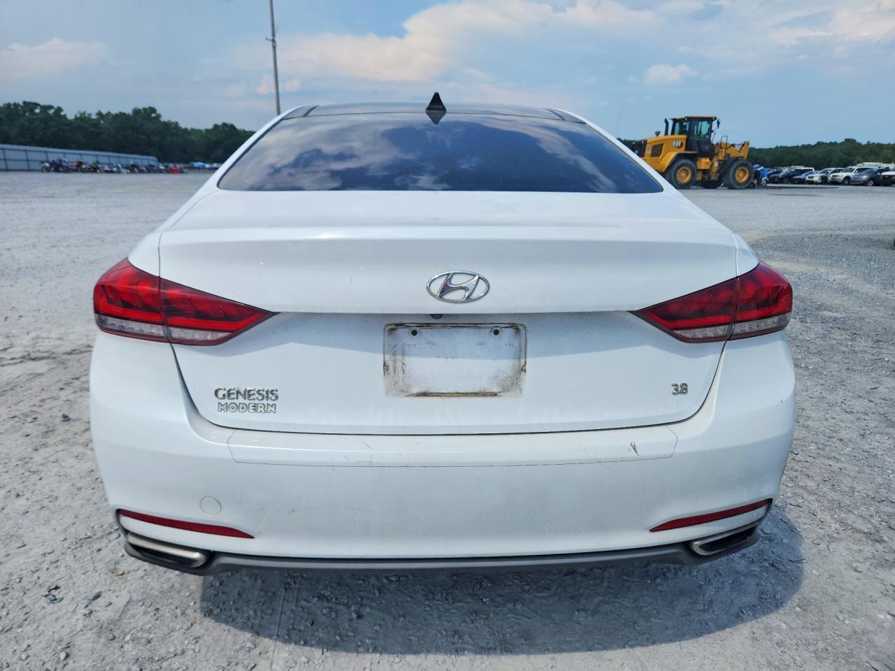 2015 Hyundai Genesis 3.8l White vin: KMHGN4JEXFU099389