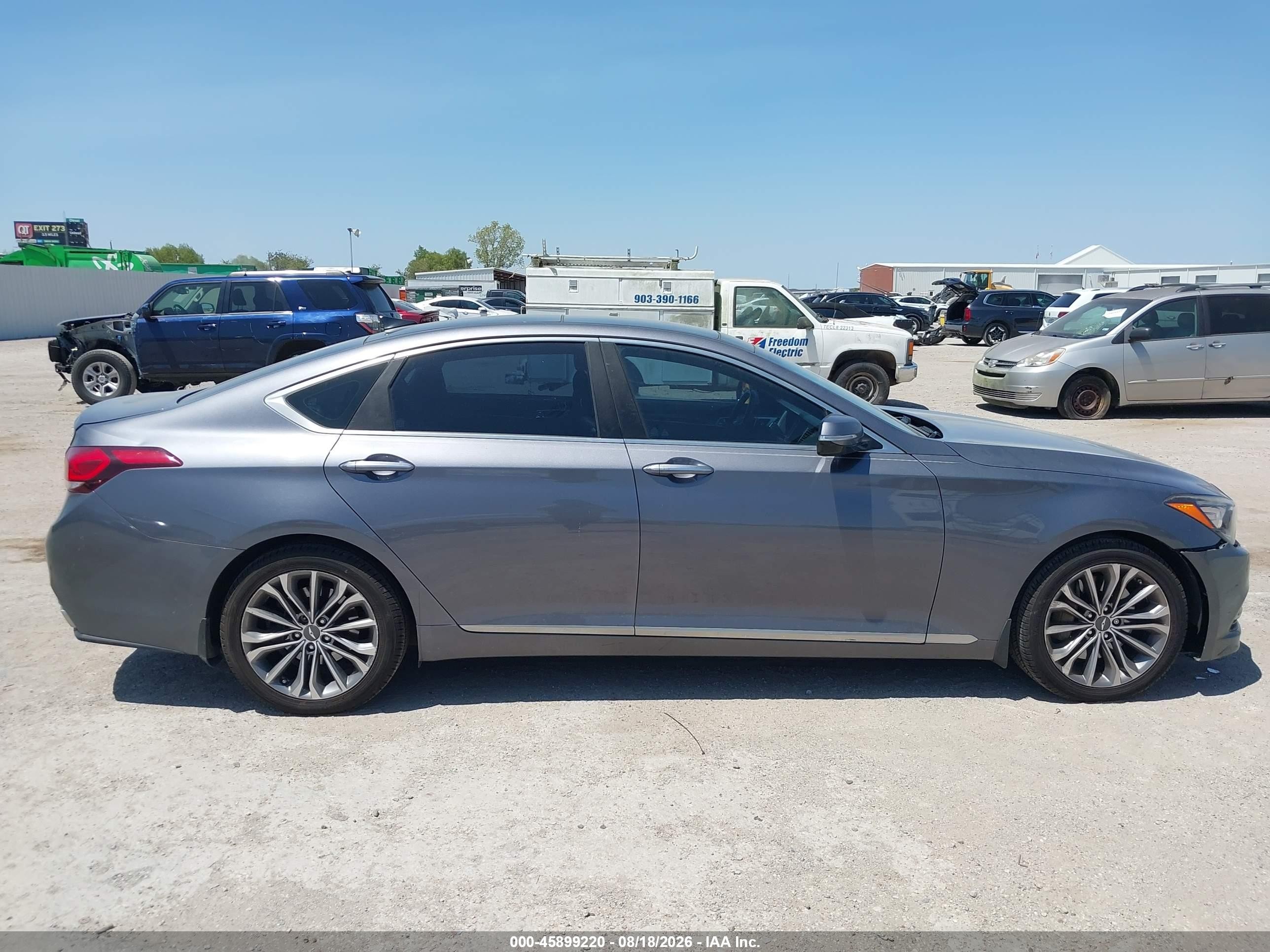 2016 Hyundai Genesis 3.8 Gray vin: KMHGN4JEXGU106178