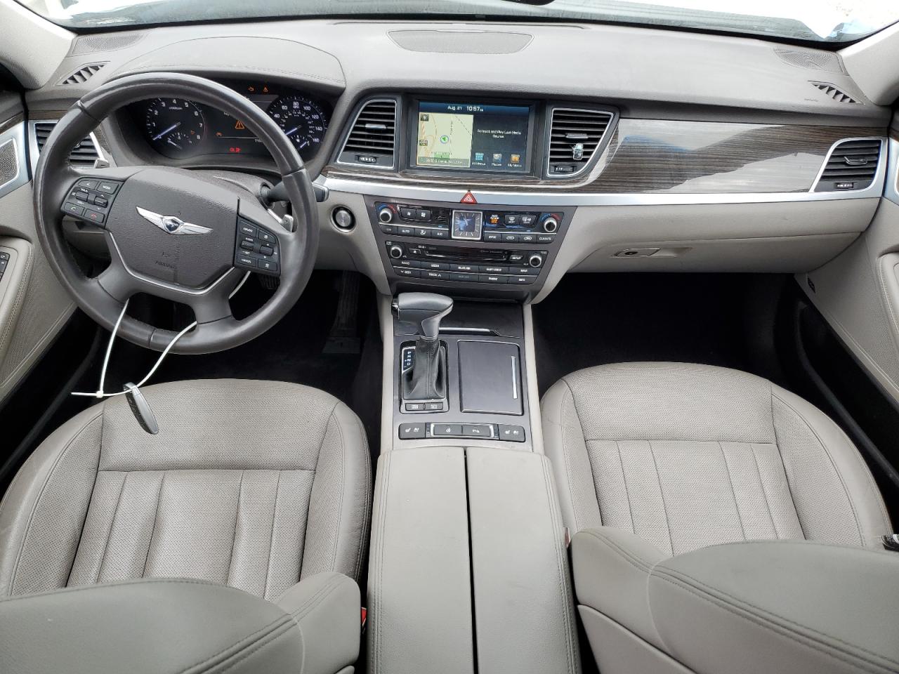 2018 Genesis G80 Base Белый vin: KMHGN4JEXJU251096