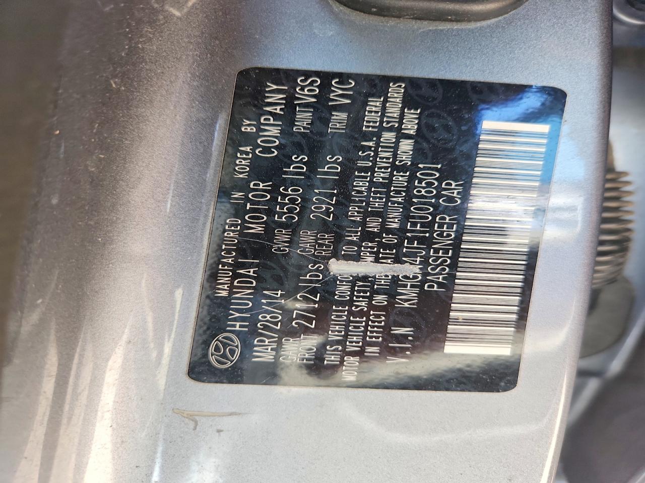 2015 Hyundai Genesis Gray vin: KMHGN4JF1FU018501