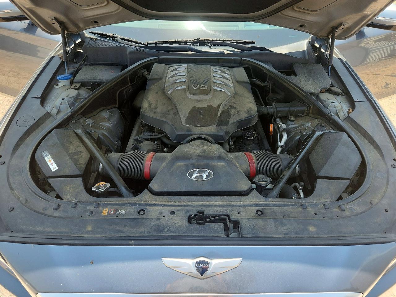 2015 Hyundai Genesis Gray vin: KMHGN4JF1FU018501