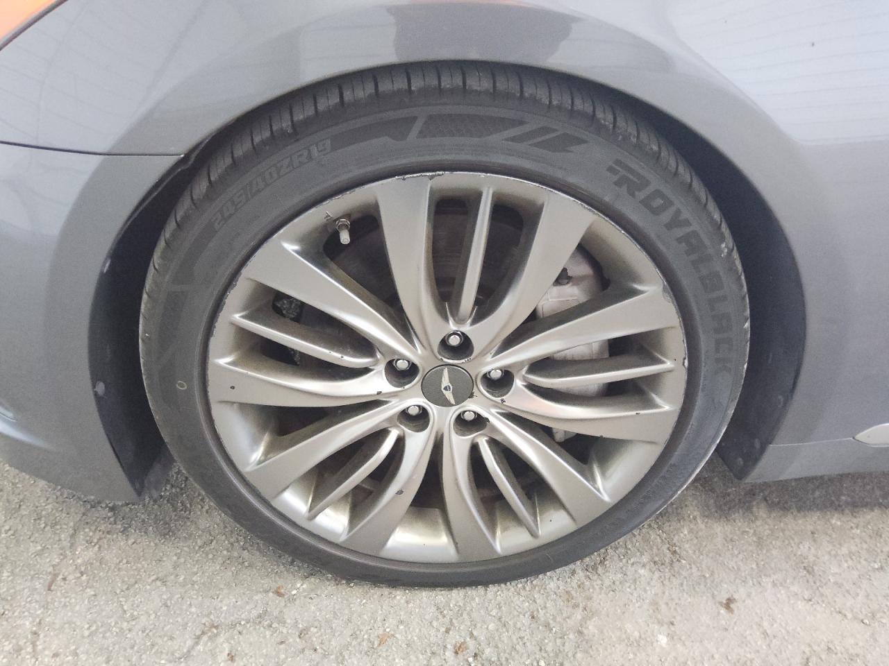 2015 Hyundai Genesis 5.0l Gray vin: KMHGN4JF1FU062207 Damage: Left Front Wheel, Curb Rash, > 12 Inches