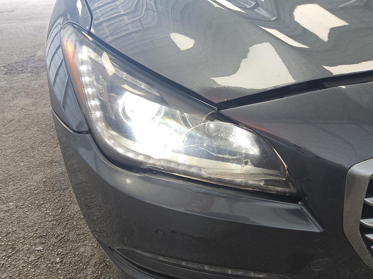 2015 Hyundai Genesis 5.0l Gray vin: KMHGN4JF1FU062207 Damage: Left Head Lamp, Broken, Replacement Required