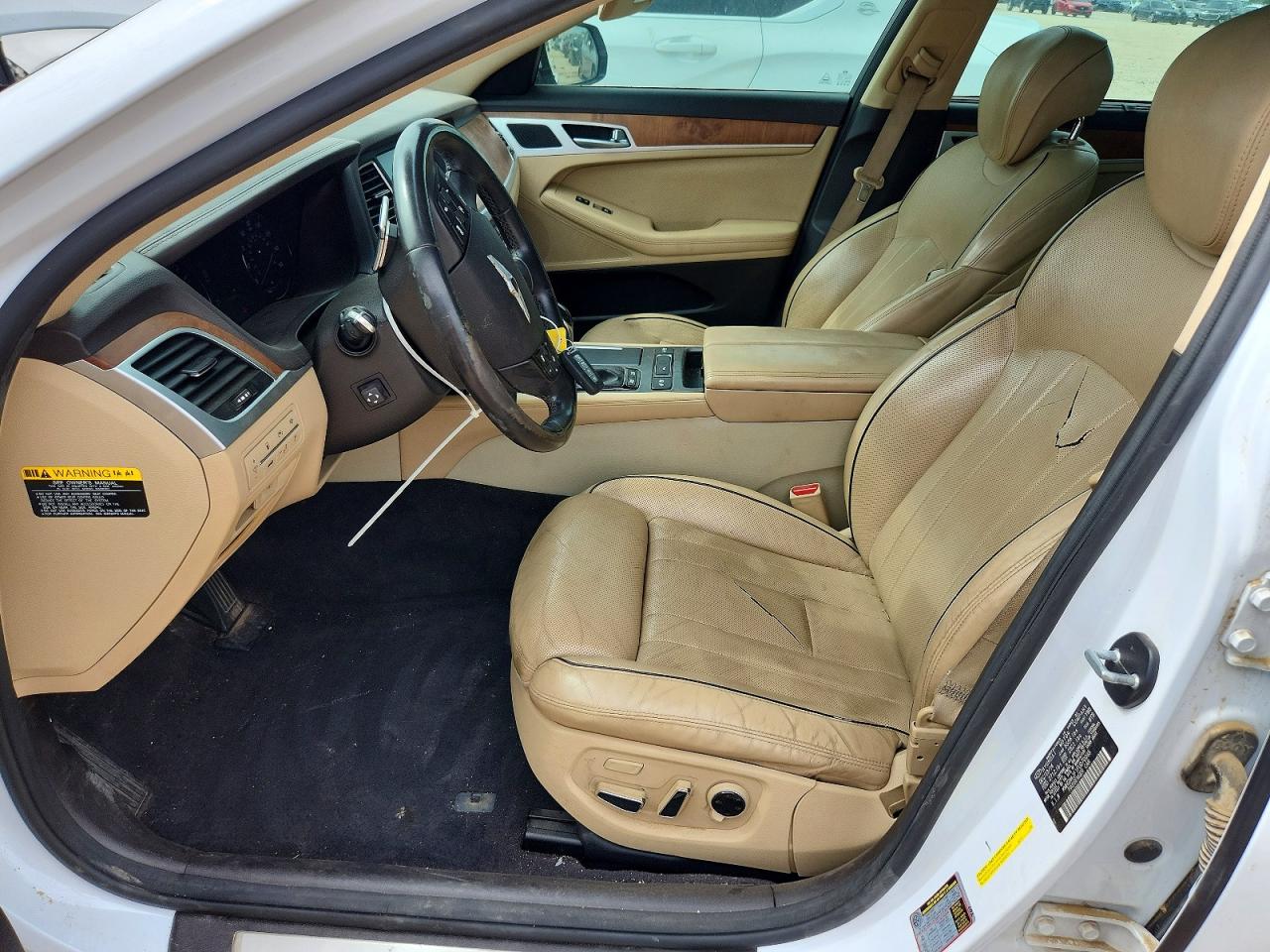 2015 Hyundai Genesis 5.0l White vin: KMHGN4JF1FU070095