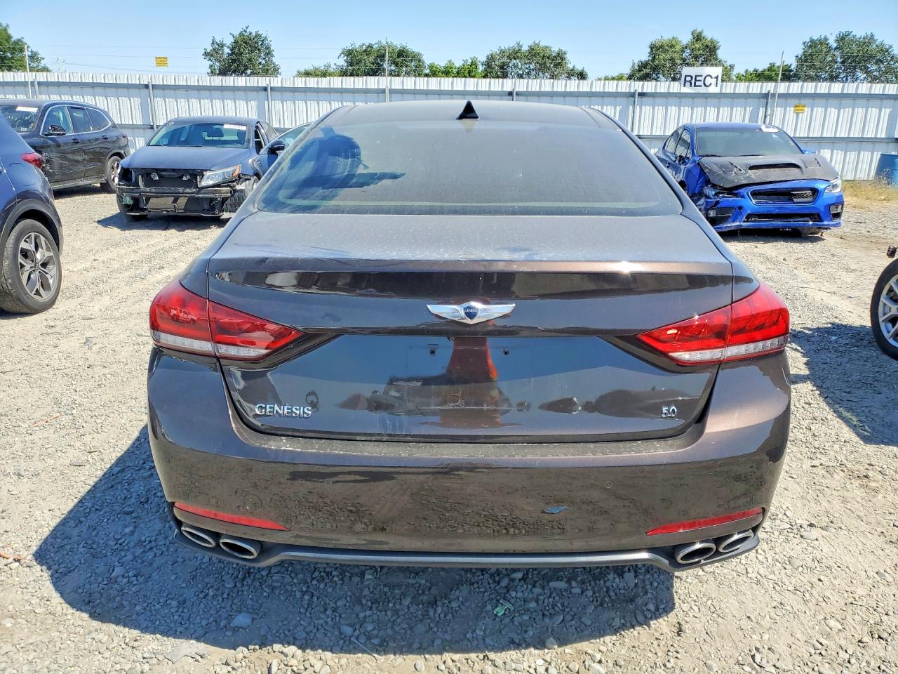 2015 Hyundai Genesis 5.0l Brown vin: KMHGN4JF2FU035680