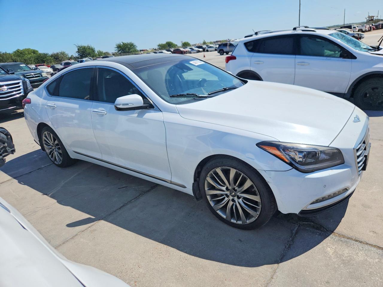 2015 Hyundai Genesis 5.0l White vin: KMHGN4JF2FU053497