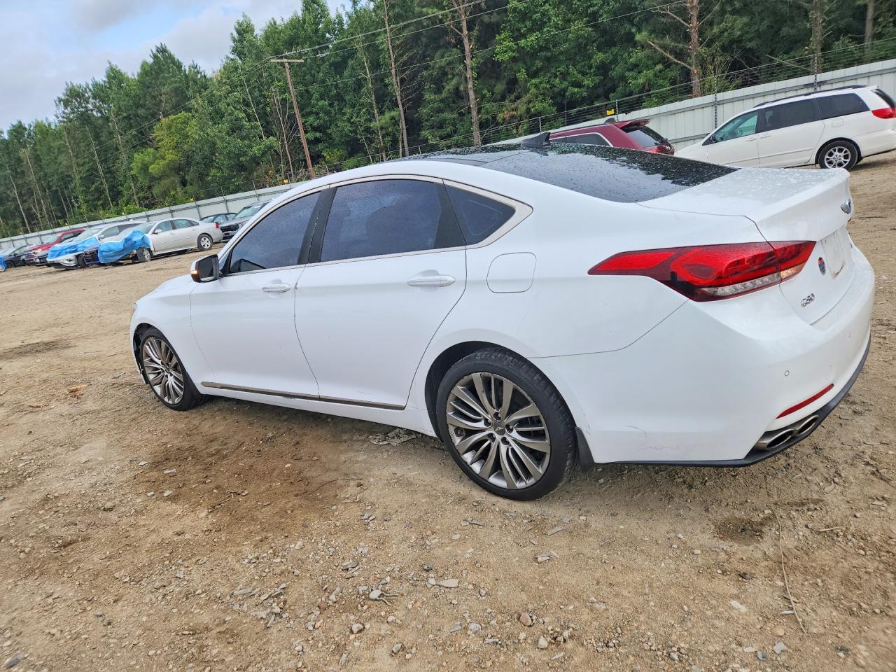 2015 Hyundai Genesis 5.0l White vin: KMHGN4JF2FU103704