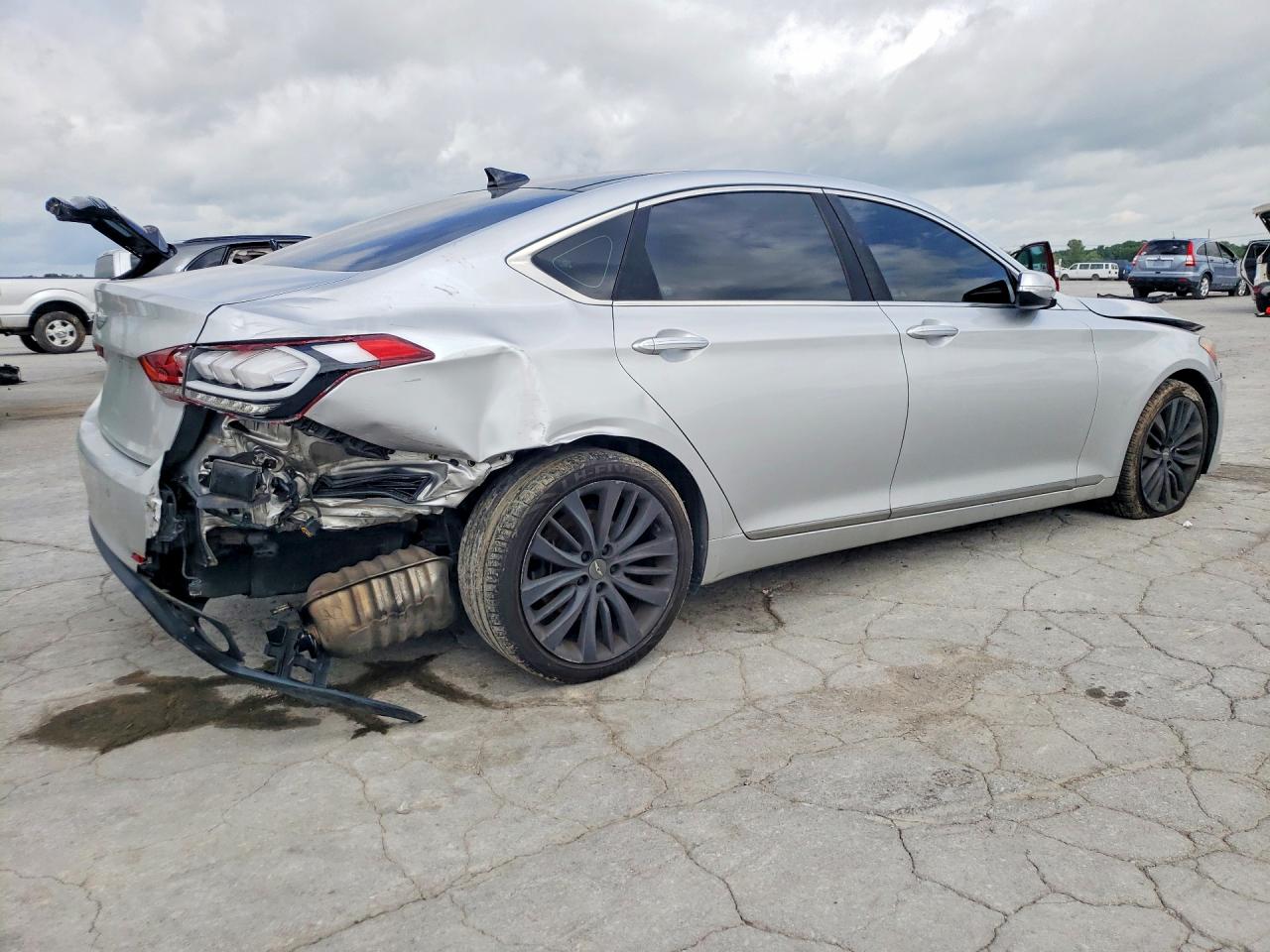 2015 Hyundai Genesis 5.0l Silver vin: KMHGN4JF3FU028396