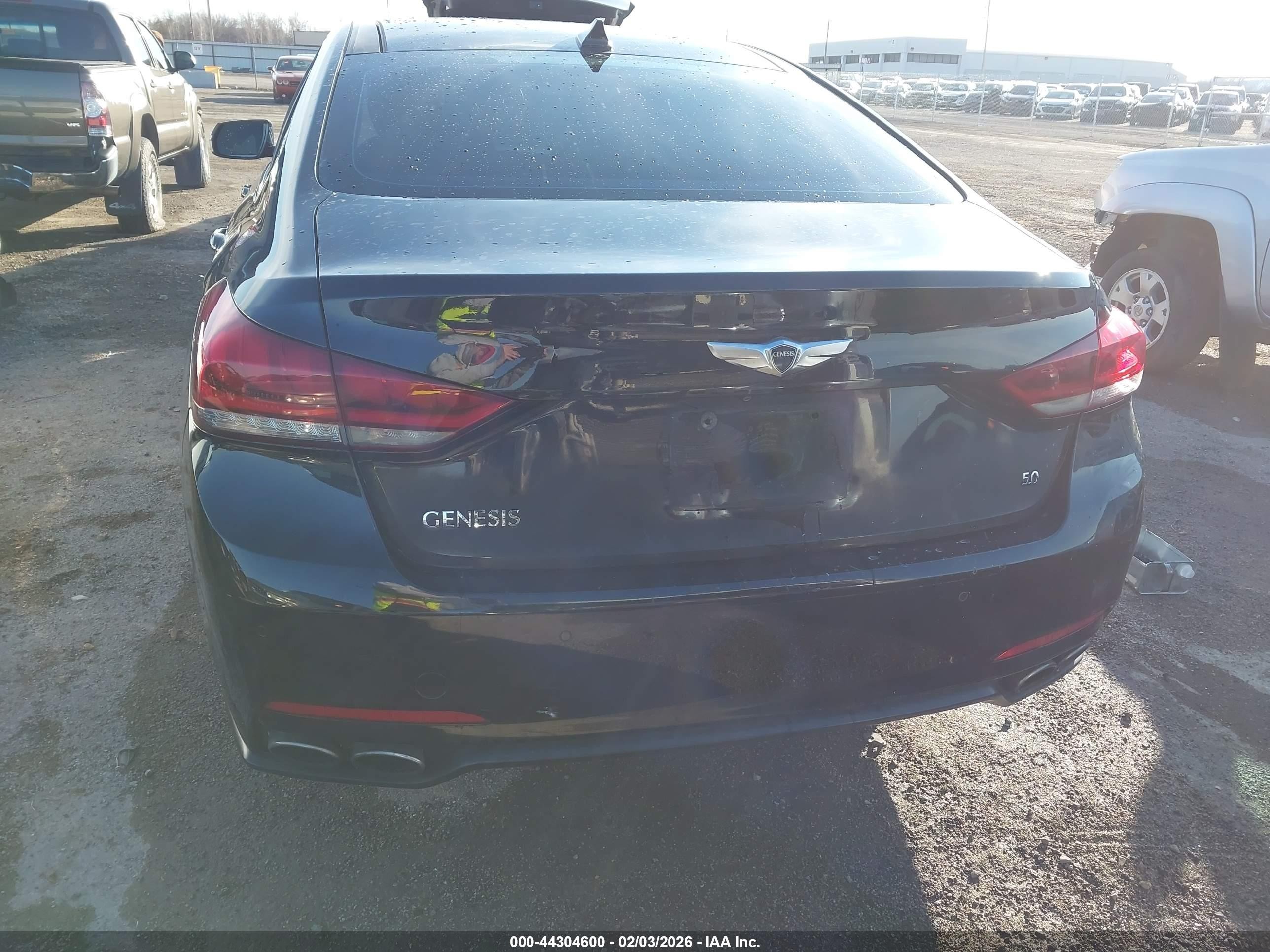 2015 Hyundai Genesis 5.0 Black vin: KMHGN4JF3FU092096
