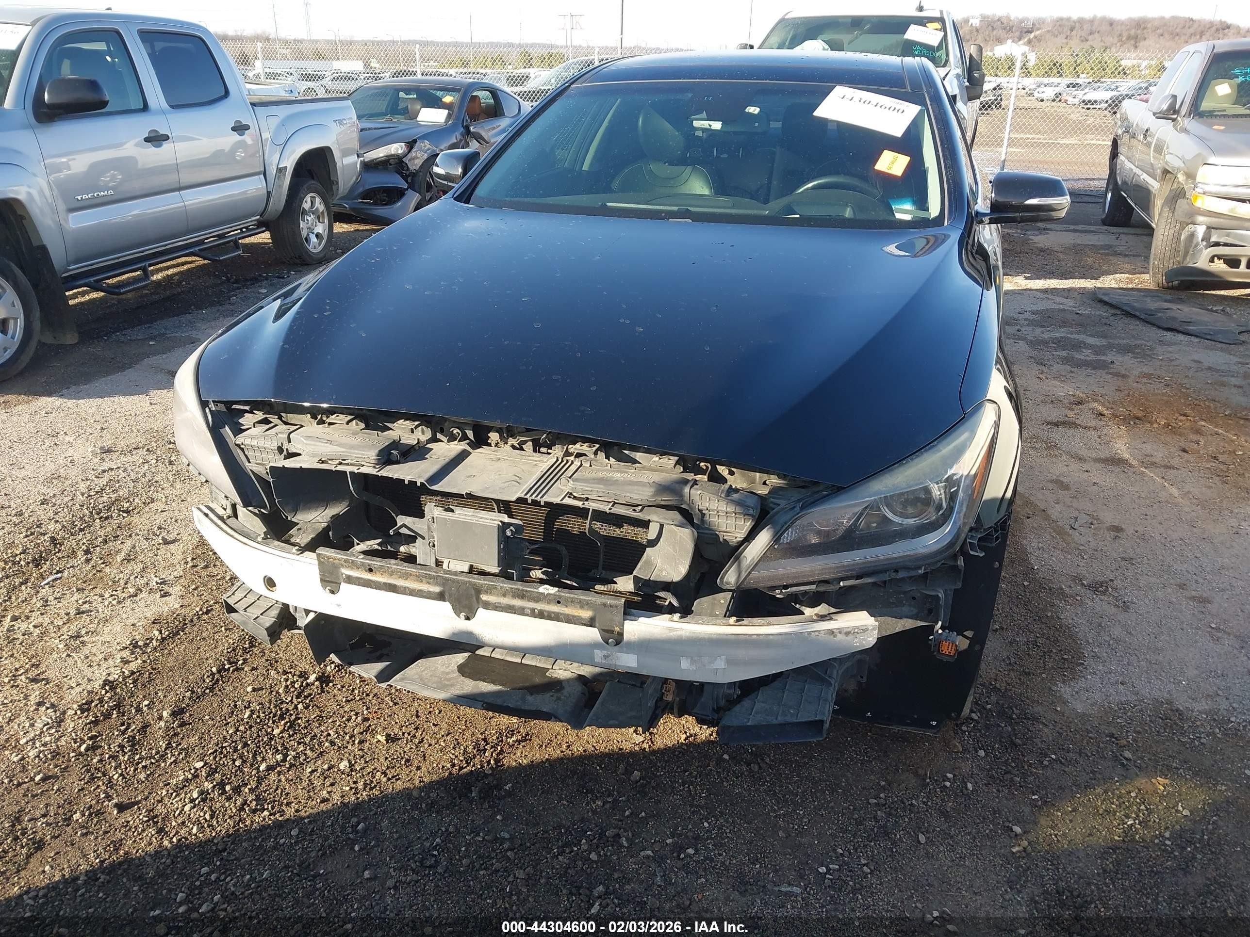 2015 Hyundai Genesis 5.0 Black vin: KMHGN4JF3FU092096