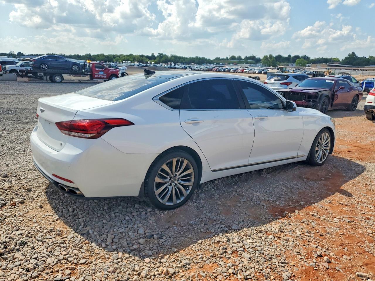 2015 Hyundai Genesis 5.0l White vin: KMHGN4JF4FU073458