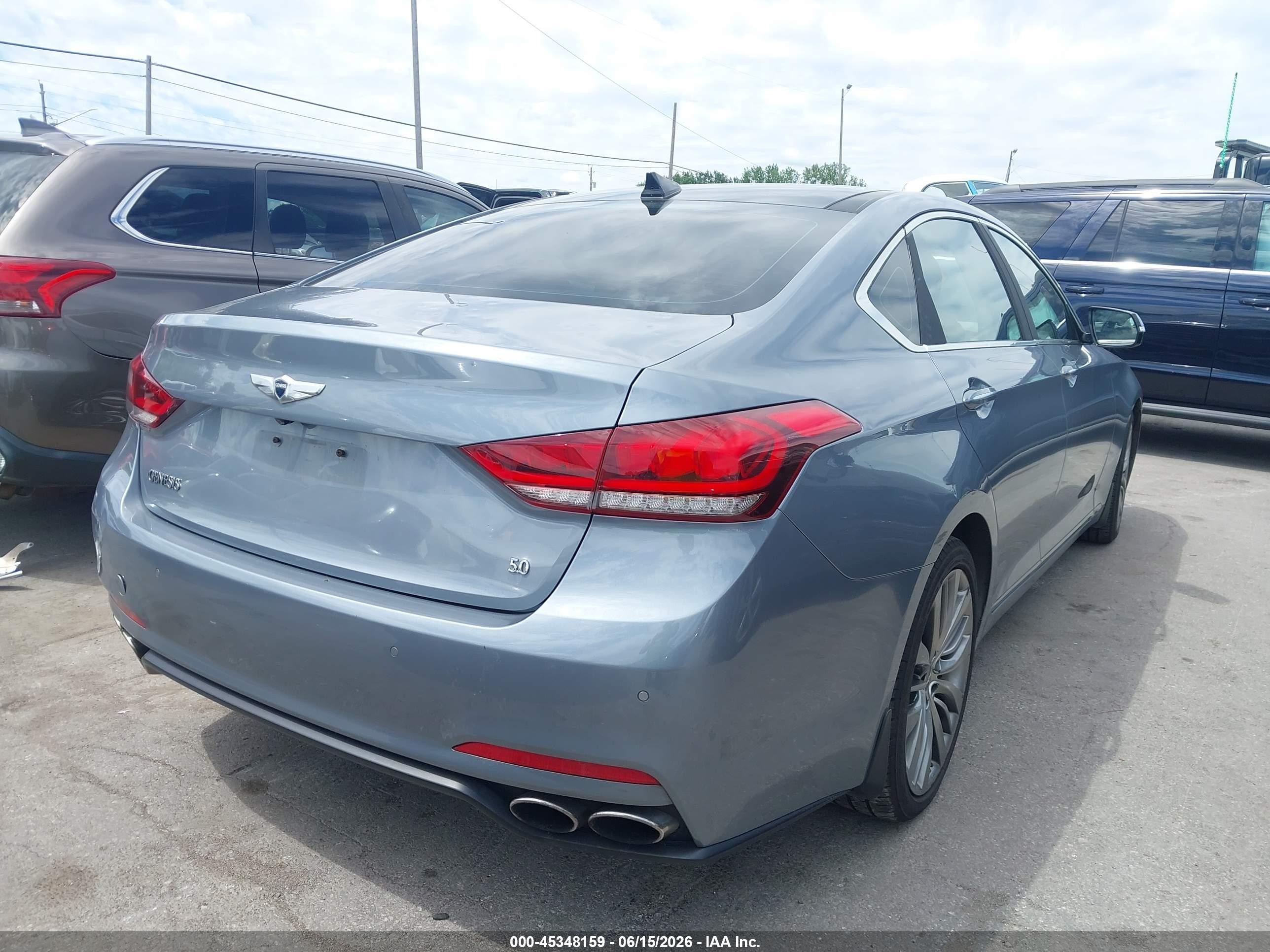 2015 Hyundai Genesis 5.0 Серый vin: KMHGN4JF4FU079454
