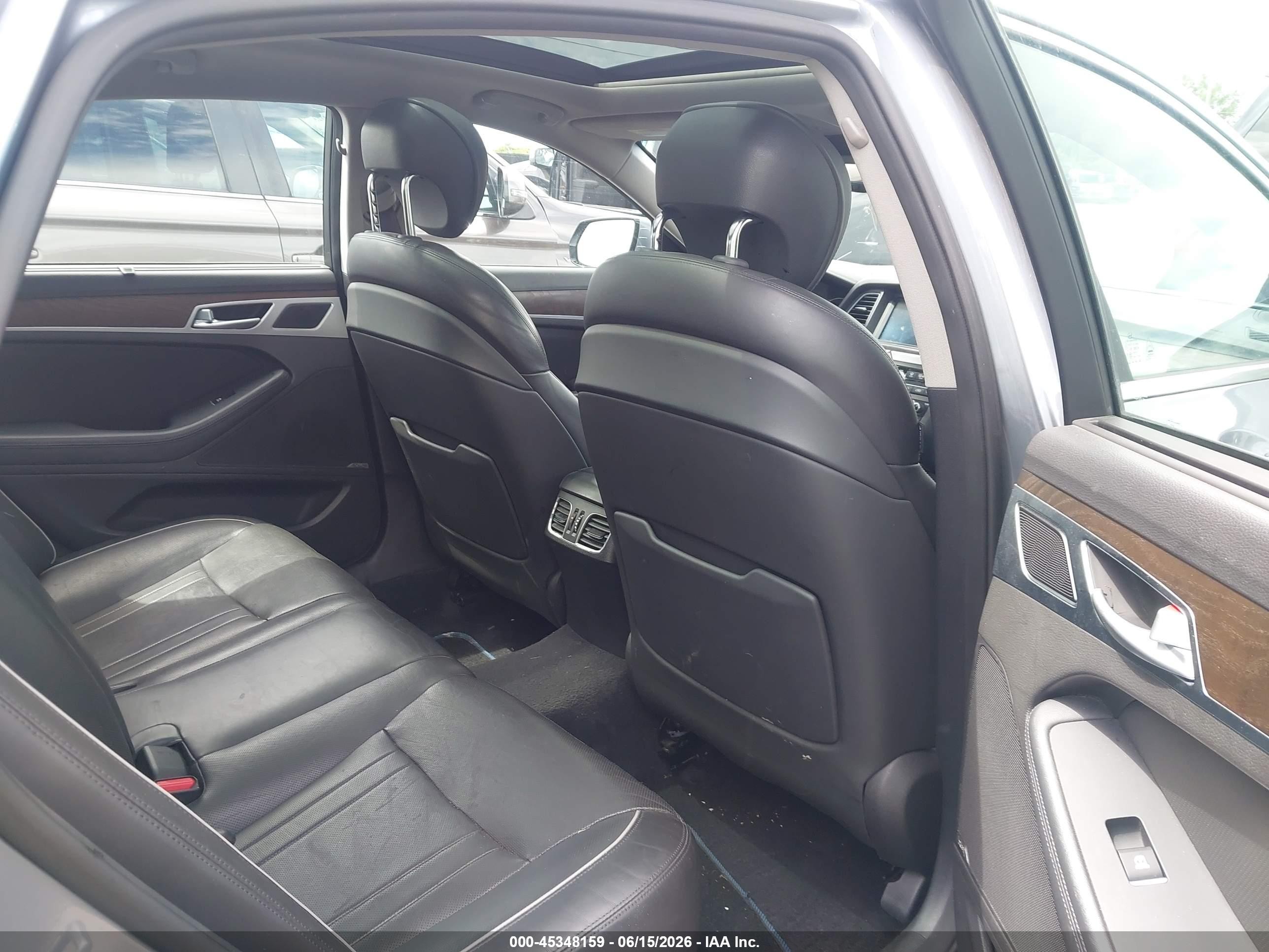 2015 Hyundai Genesis 5.0 Серый vin: KMHGN4JF4FU079454