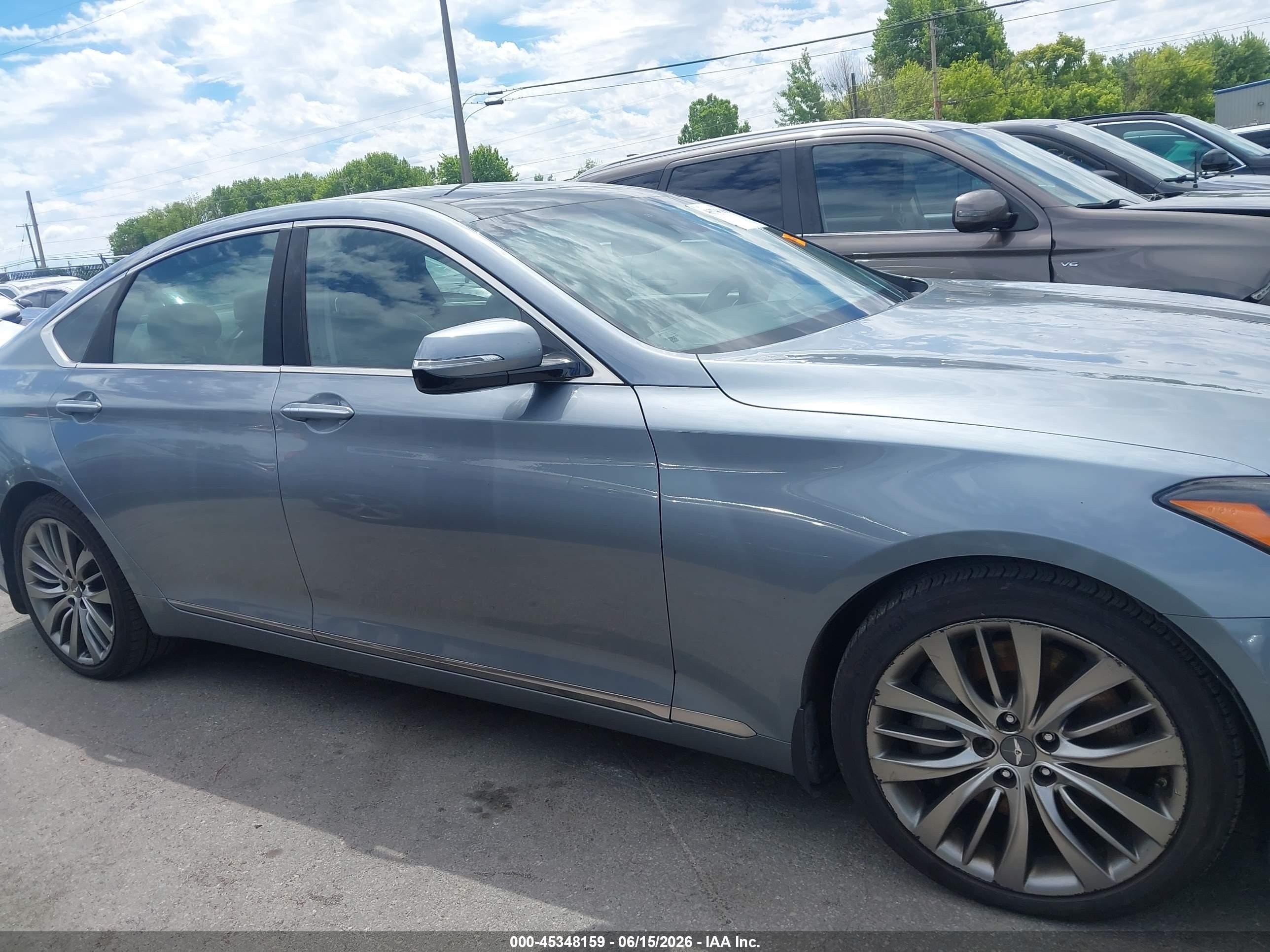 2015 Hyundai Genesis 5.0 Серый vin: KMHGN4JF4FU079454