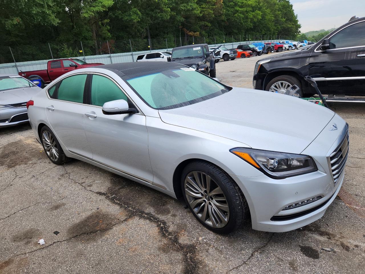 2015 Hyundai Genesis 5.0l Серебряный vin: KMHGN4JF5FU016587