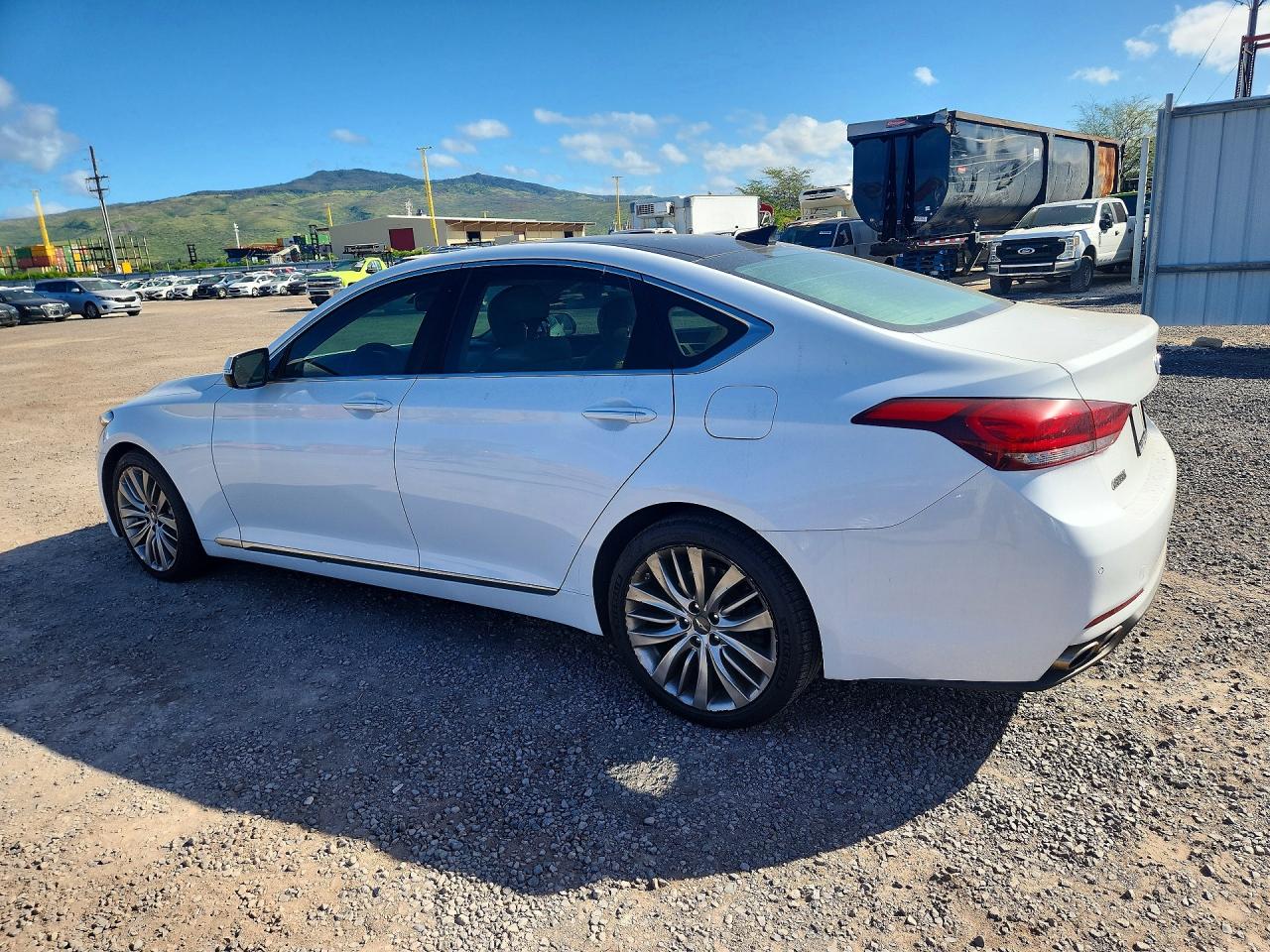 2015 Hyundai Genesis 5.0l White vin: KMHGN4JF5FU102708