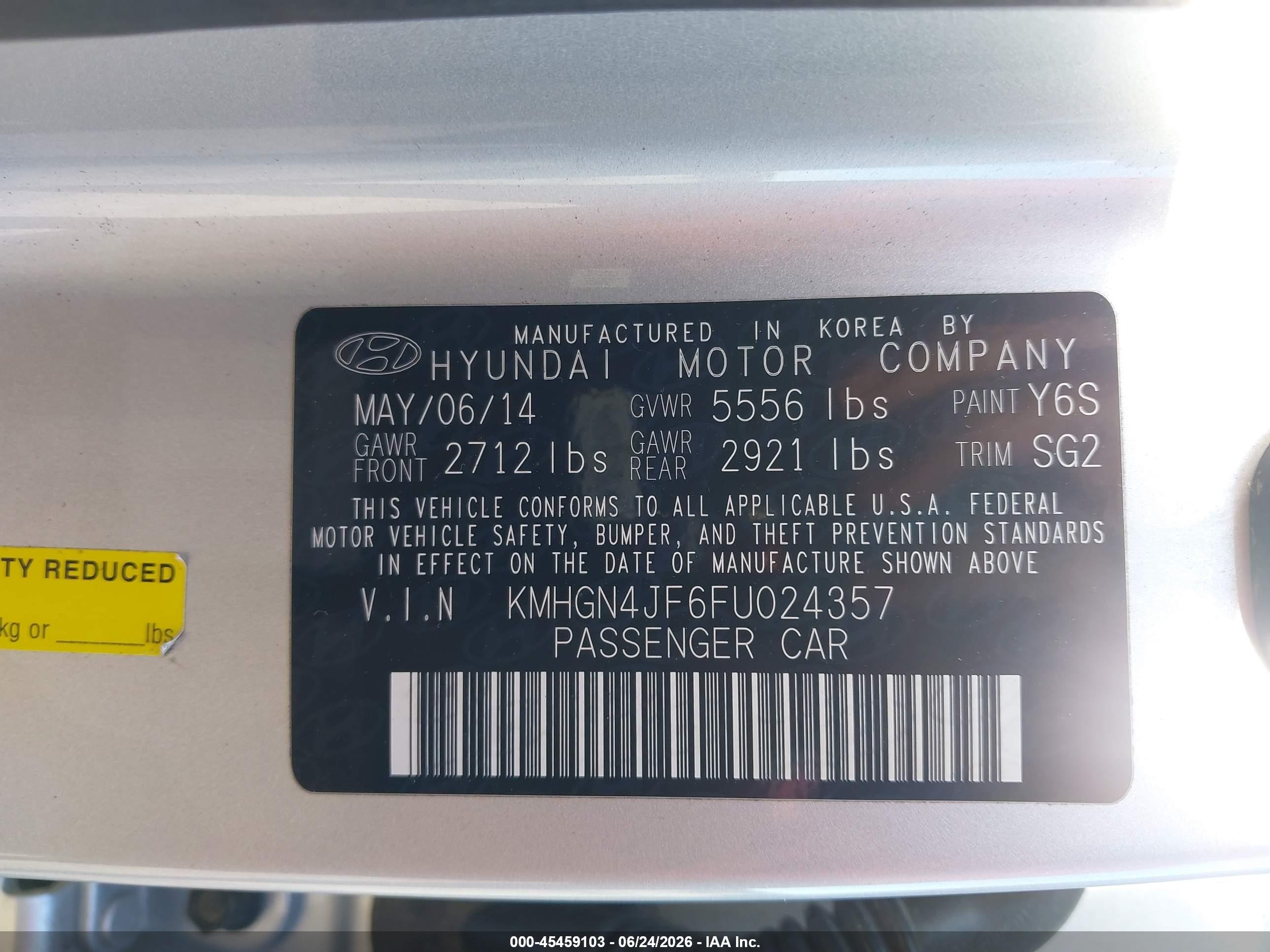 2015 Hyundai Genesis 5.0 Silver vin: KMHGN4JF6FU024357
