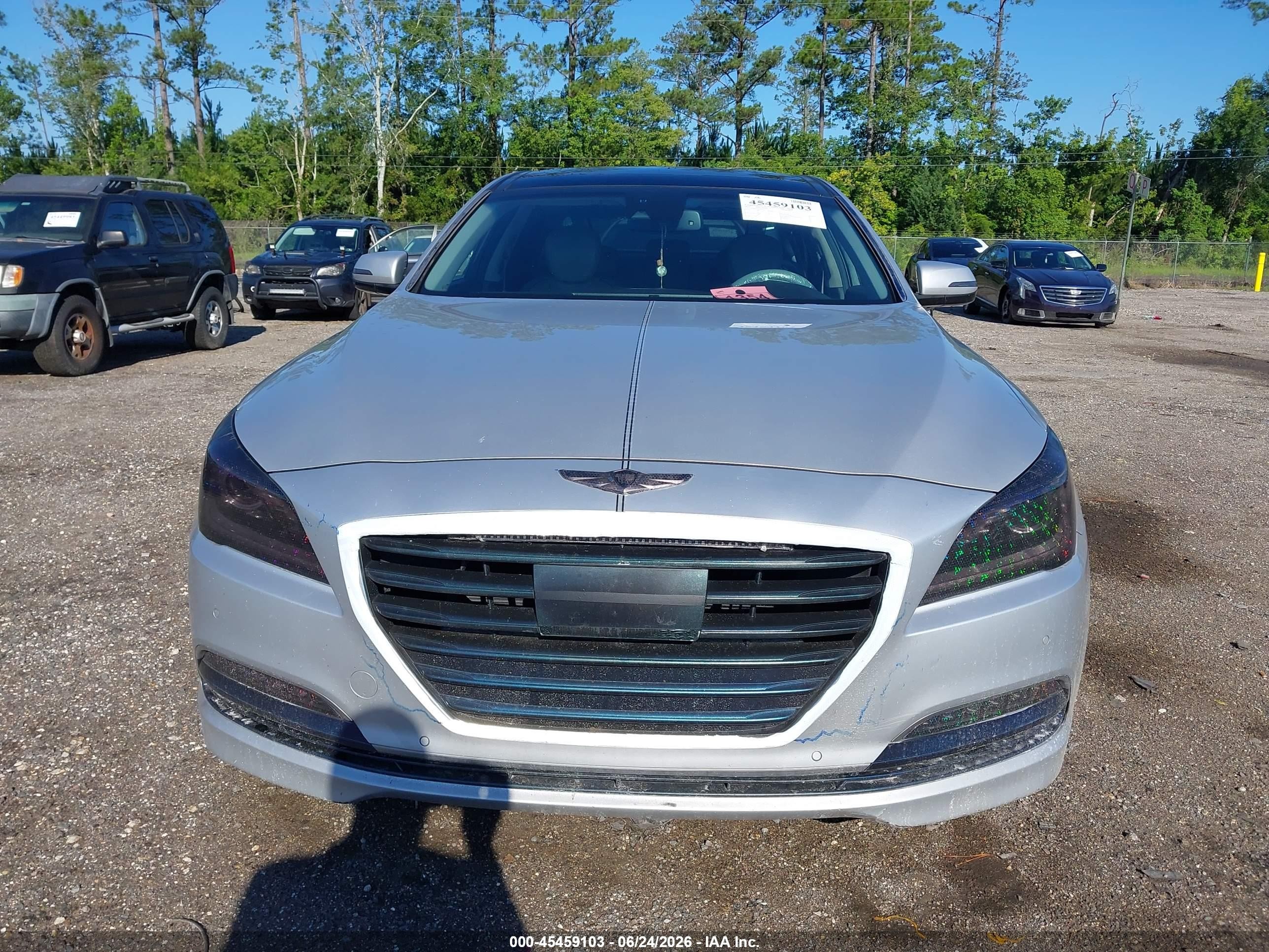 2015 Hyundai Genesis 5.0 Silver vin: KMHGN4JF6FU024357